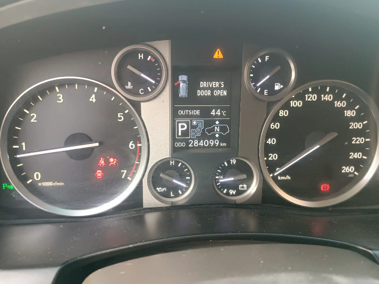 Lexus LX 570 2013 — photo 6 for sale in Qatar