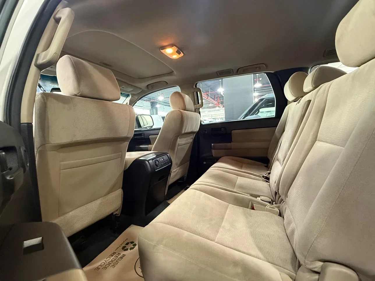 Toyota Sequoia 2013 — photo 4 for sale in Qatar