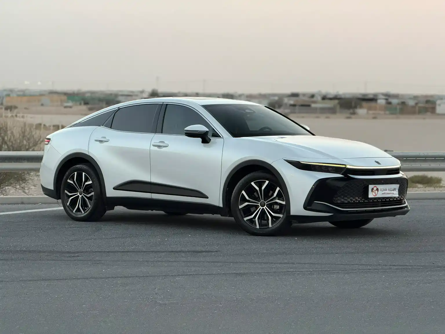 Toyota Crown 2023