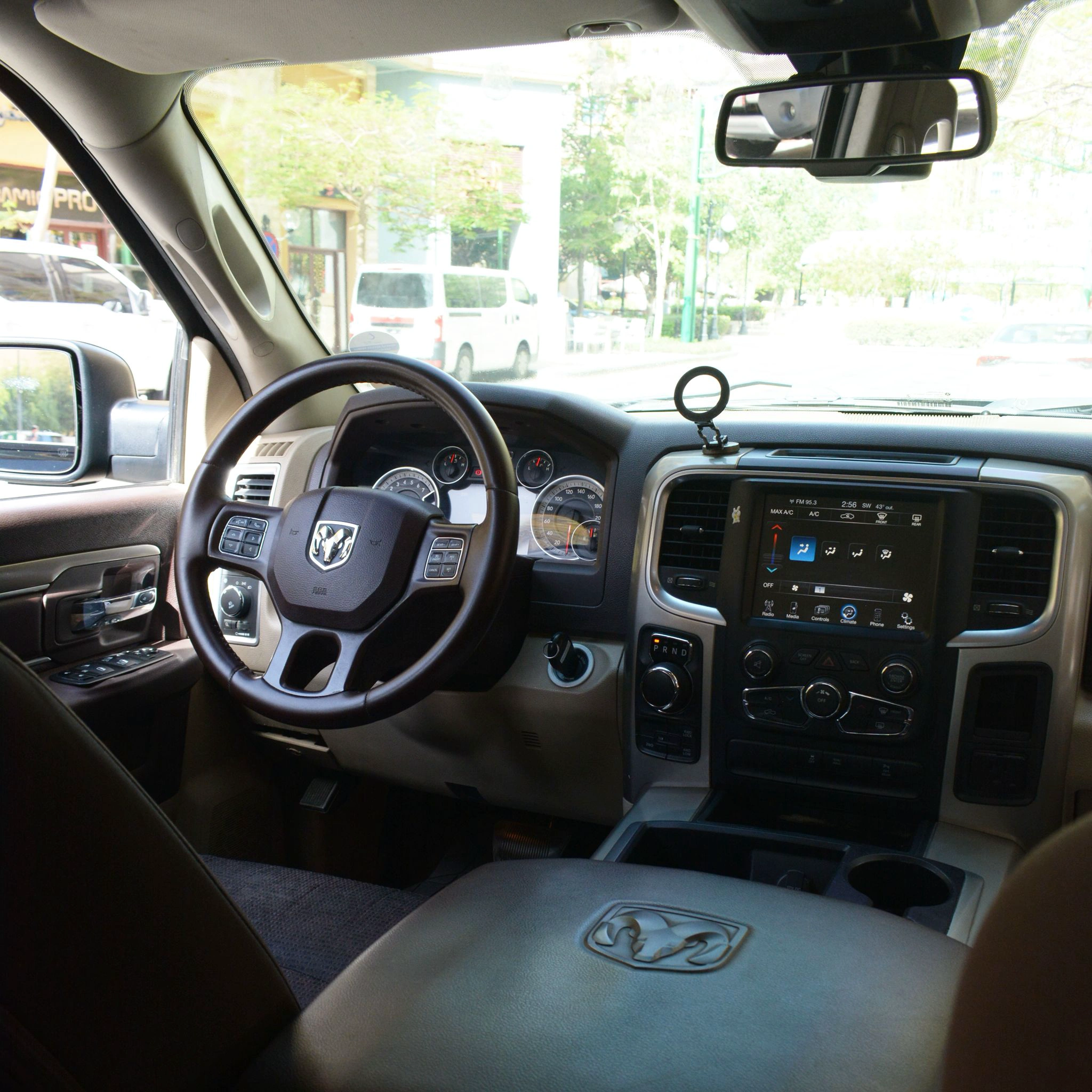 Dodge RAM 2015 — photo 7 for sale in Qatar