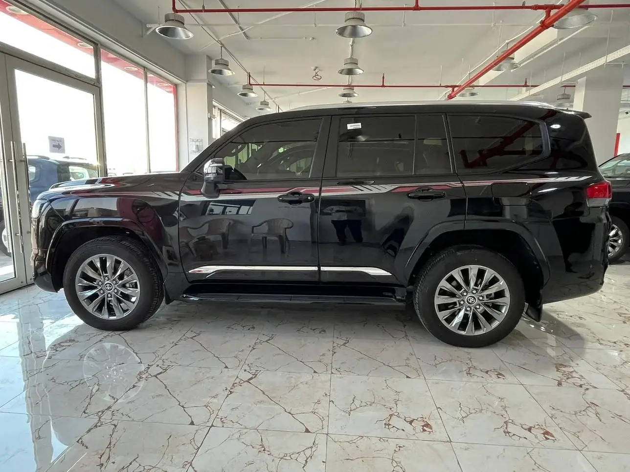 Toyota Land Cruiser GXR 2025