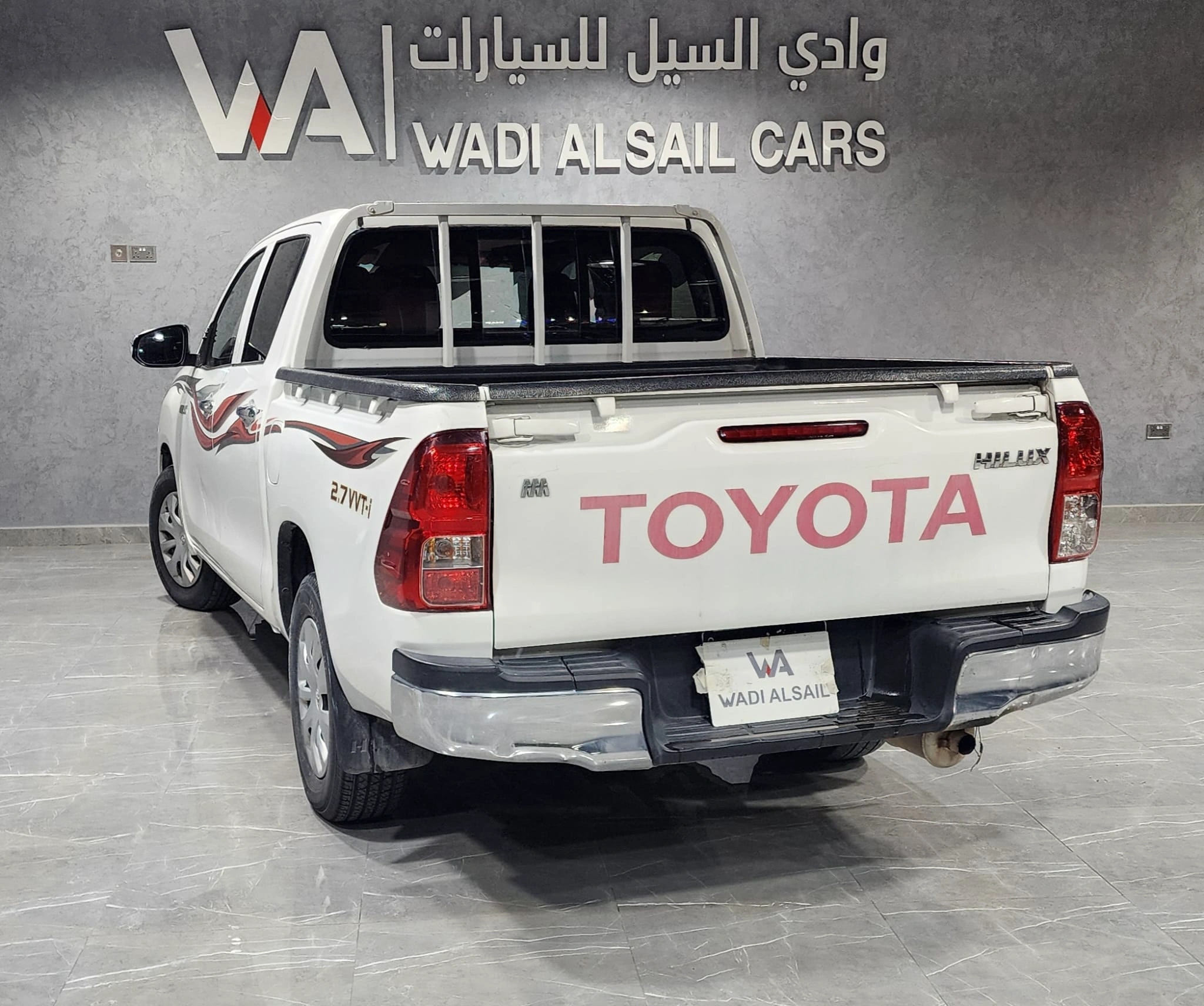Toyota Hilux 2017 — photo 2 for sale in Qatar
