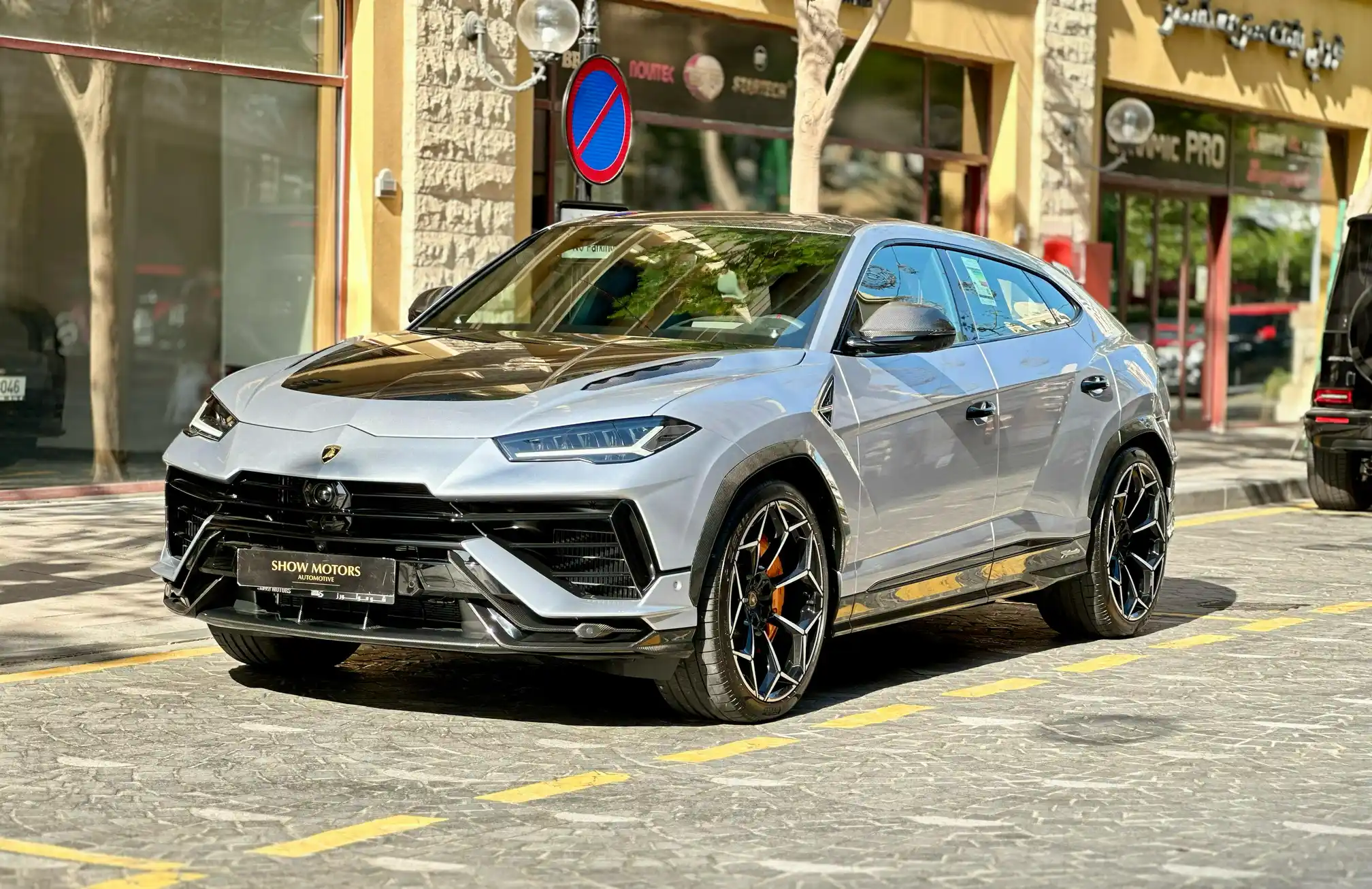 Lamborghini URUS 2024