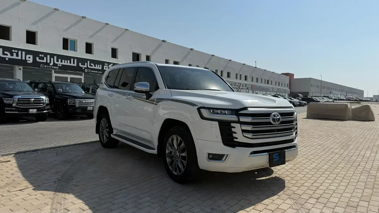 Toyota Land Cruiser VX 2022
