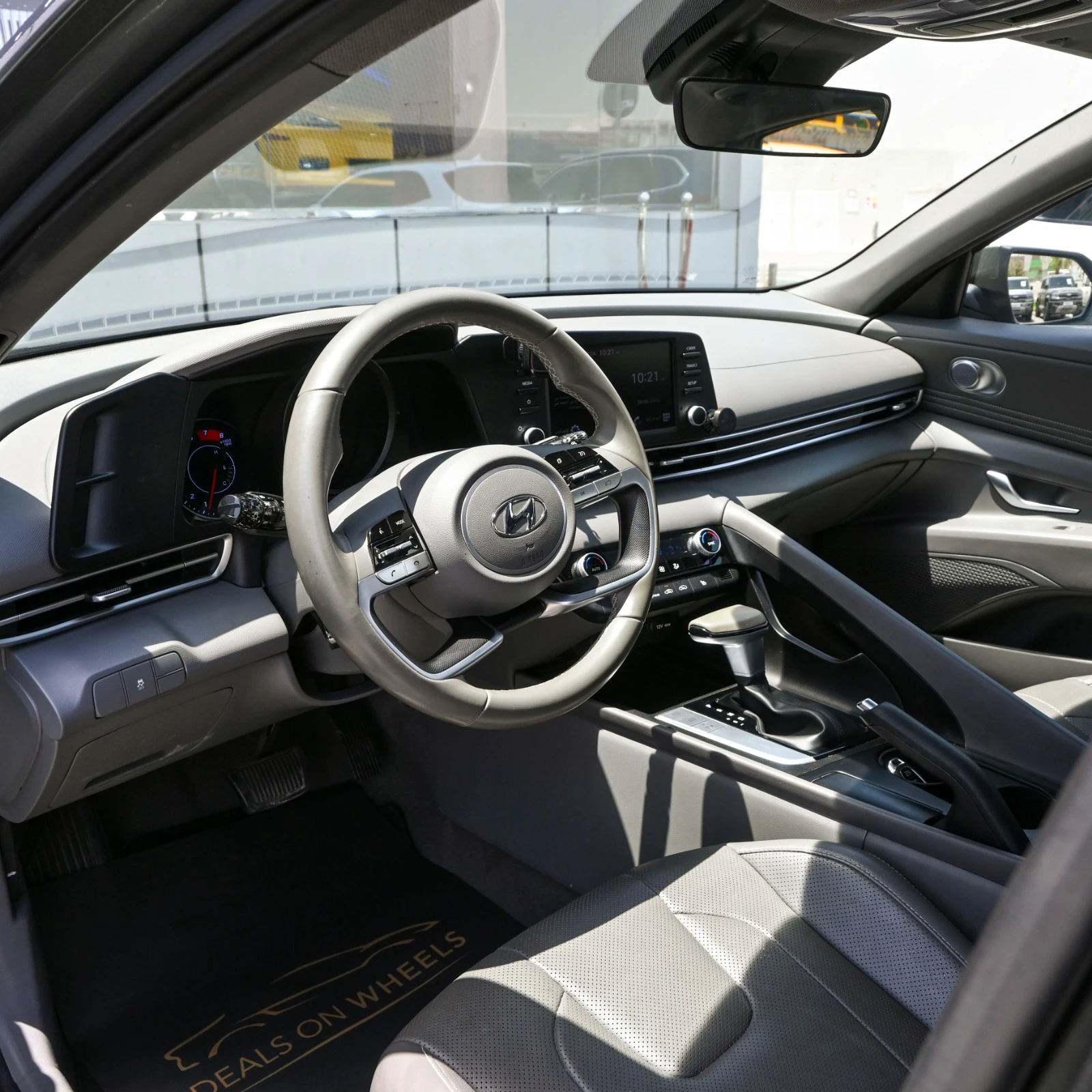 Hyundai Elantra 2023 — photo 7 for sale in Qatar