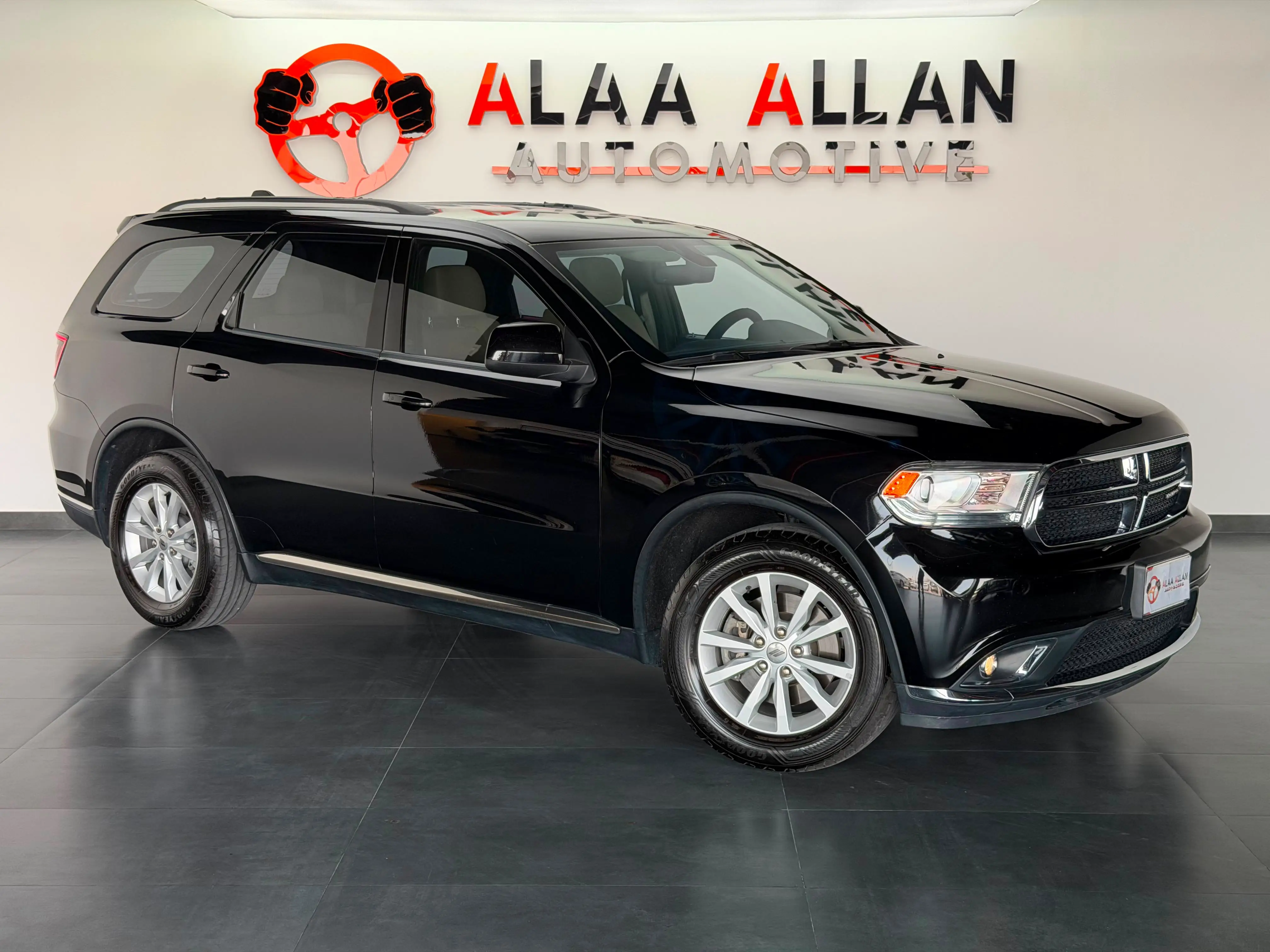 Dodge Durango 2019 — photo 2 for sale in Qatar