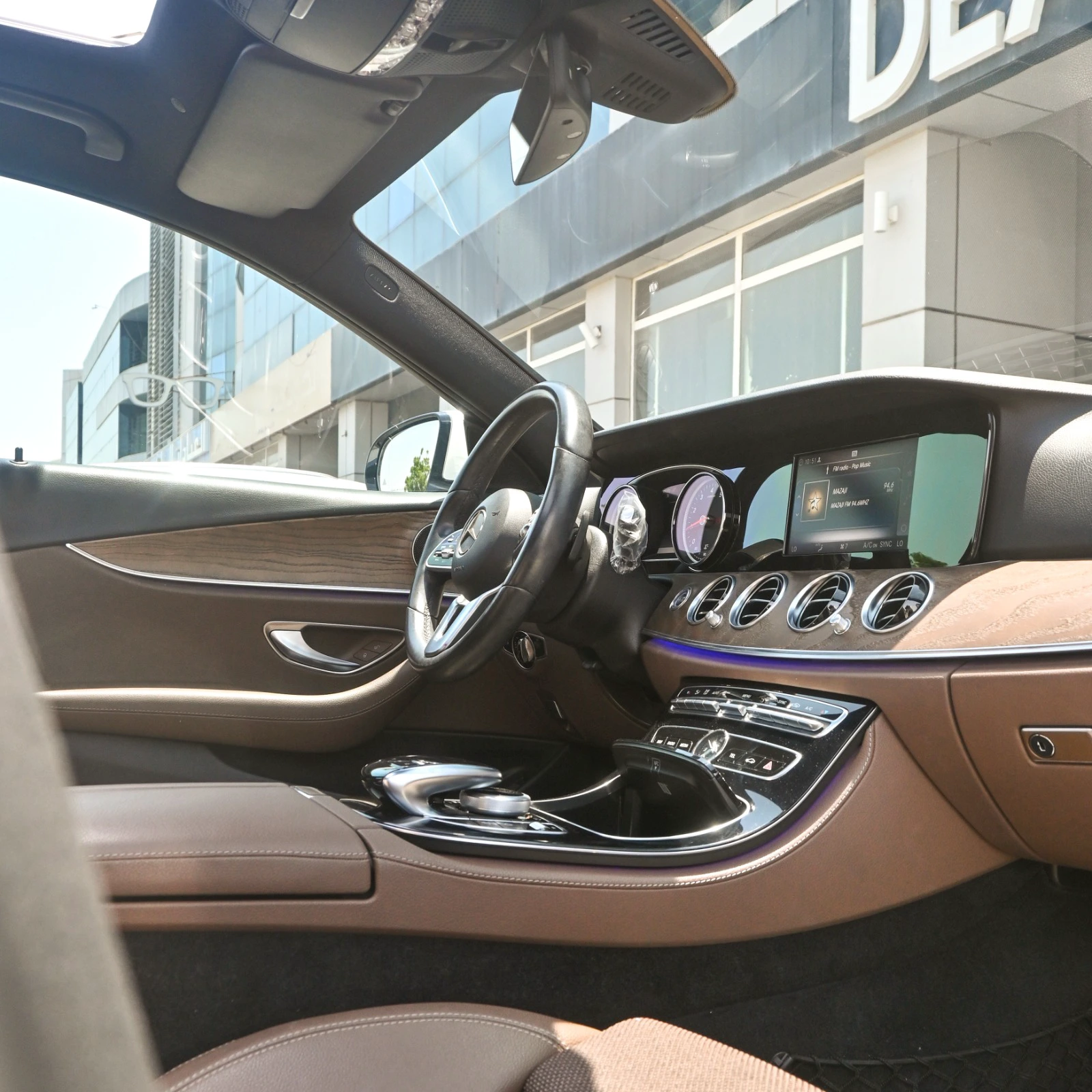 Mercedes E200 2020 — photo 5 for sale in Qatar