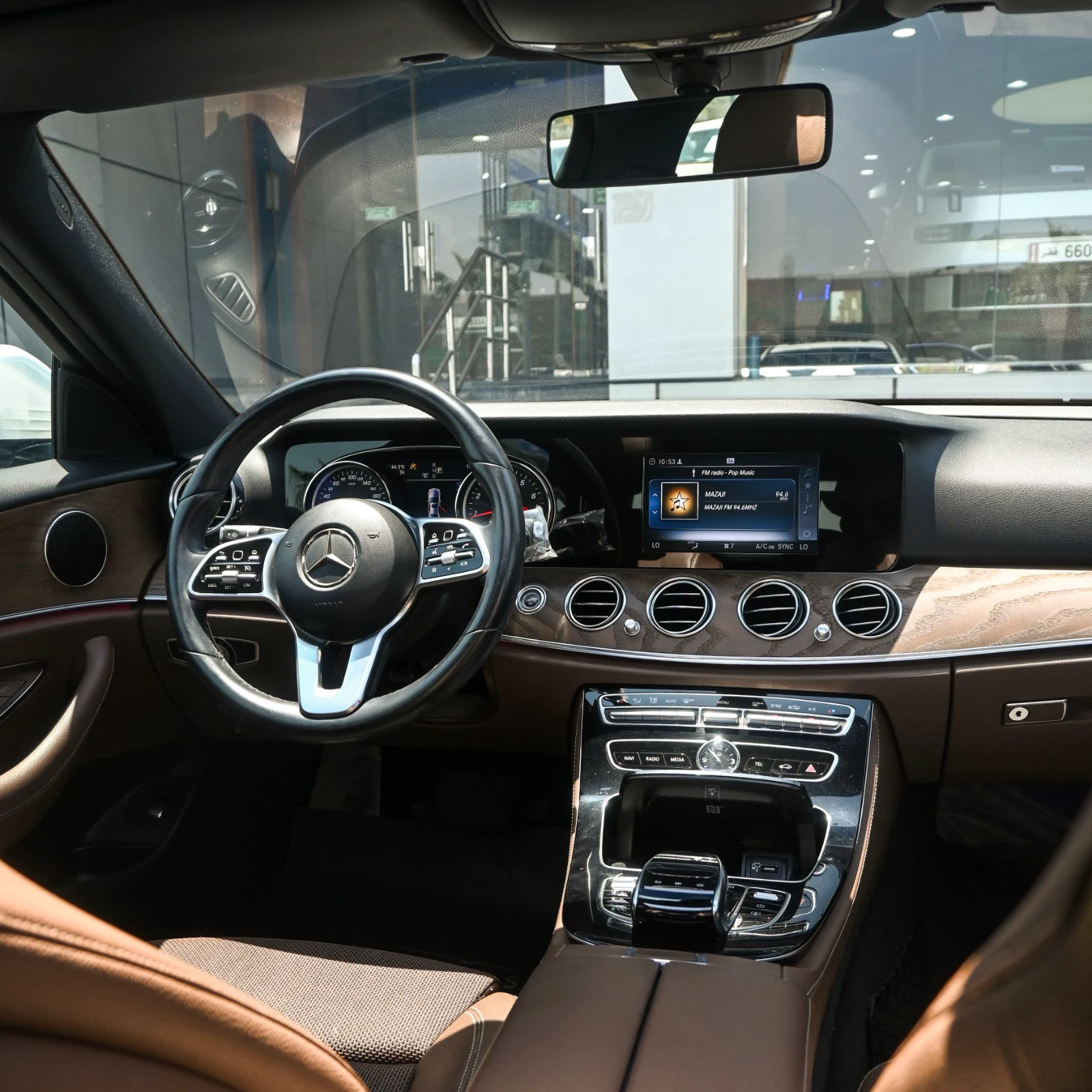Mercedes E200 2020 — photo 9 for sale in Qatar