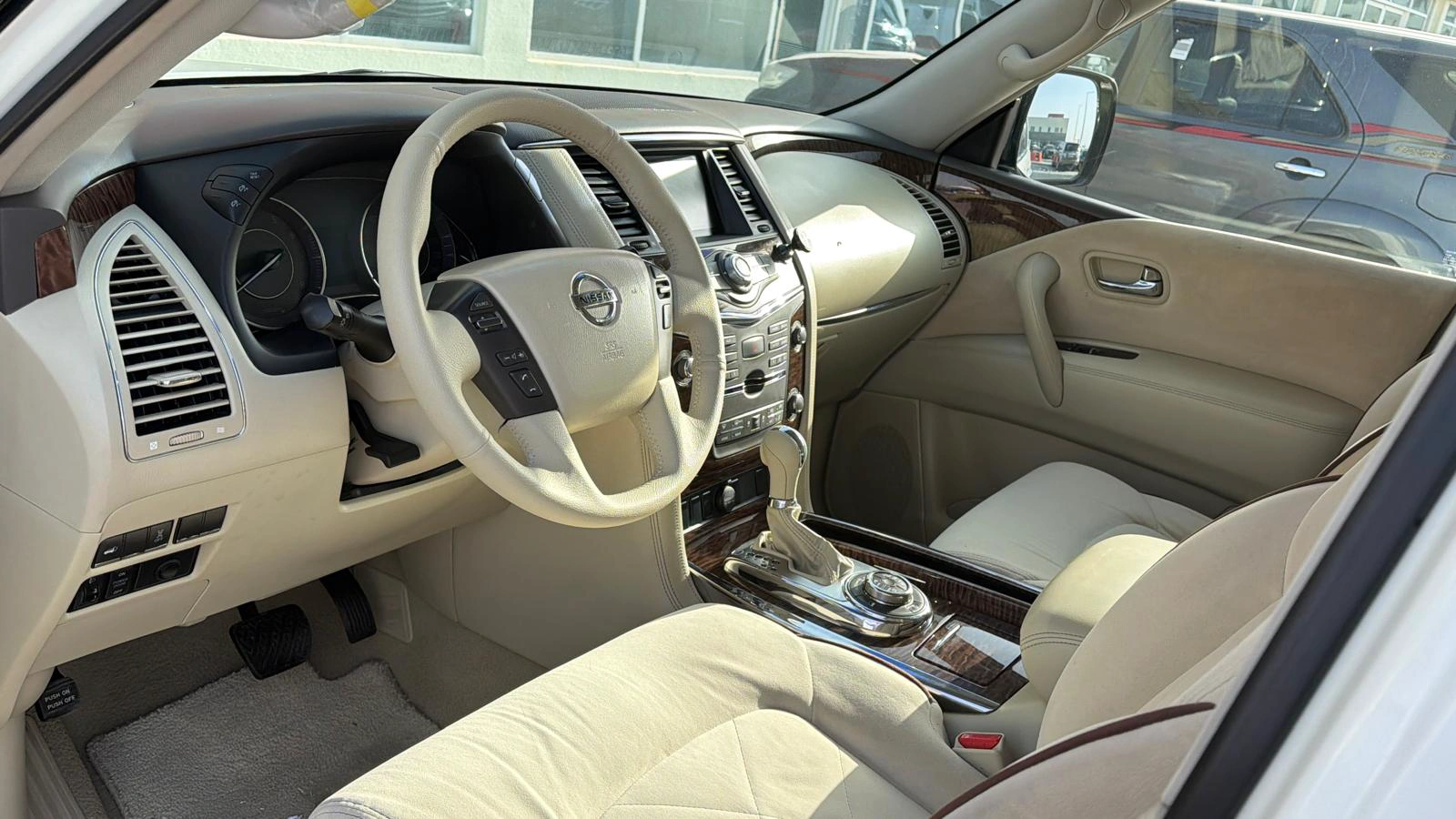 Nissan Patrol 2015 — photo 11 for sale in Qatar