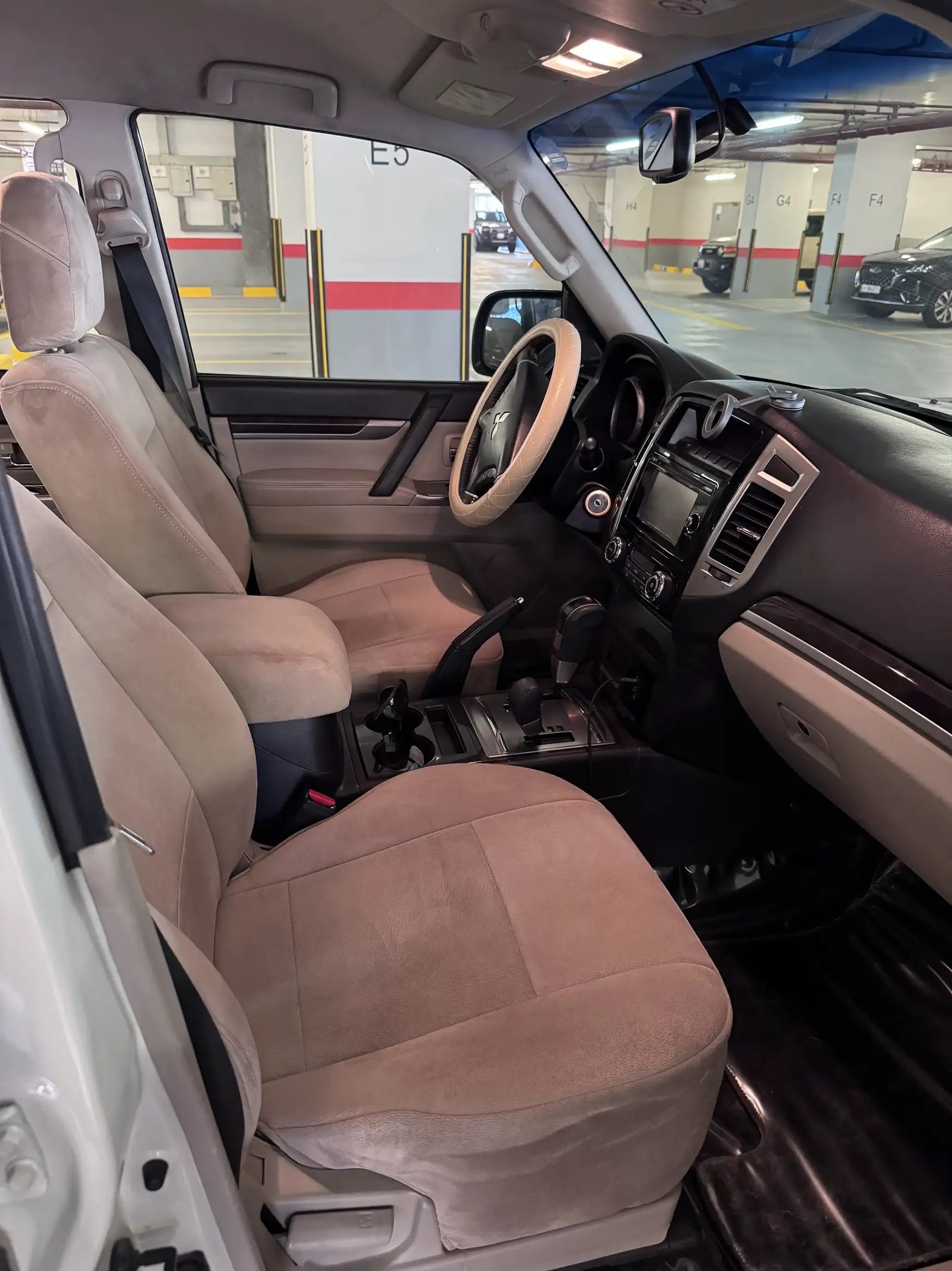 Mitsubishi Pajero 2017