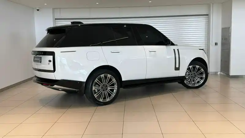 Range Rover HSE 2023