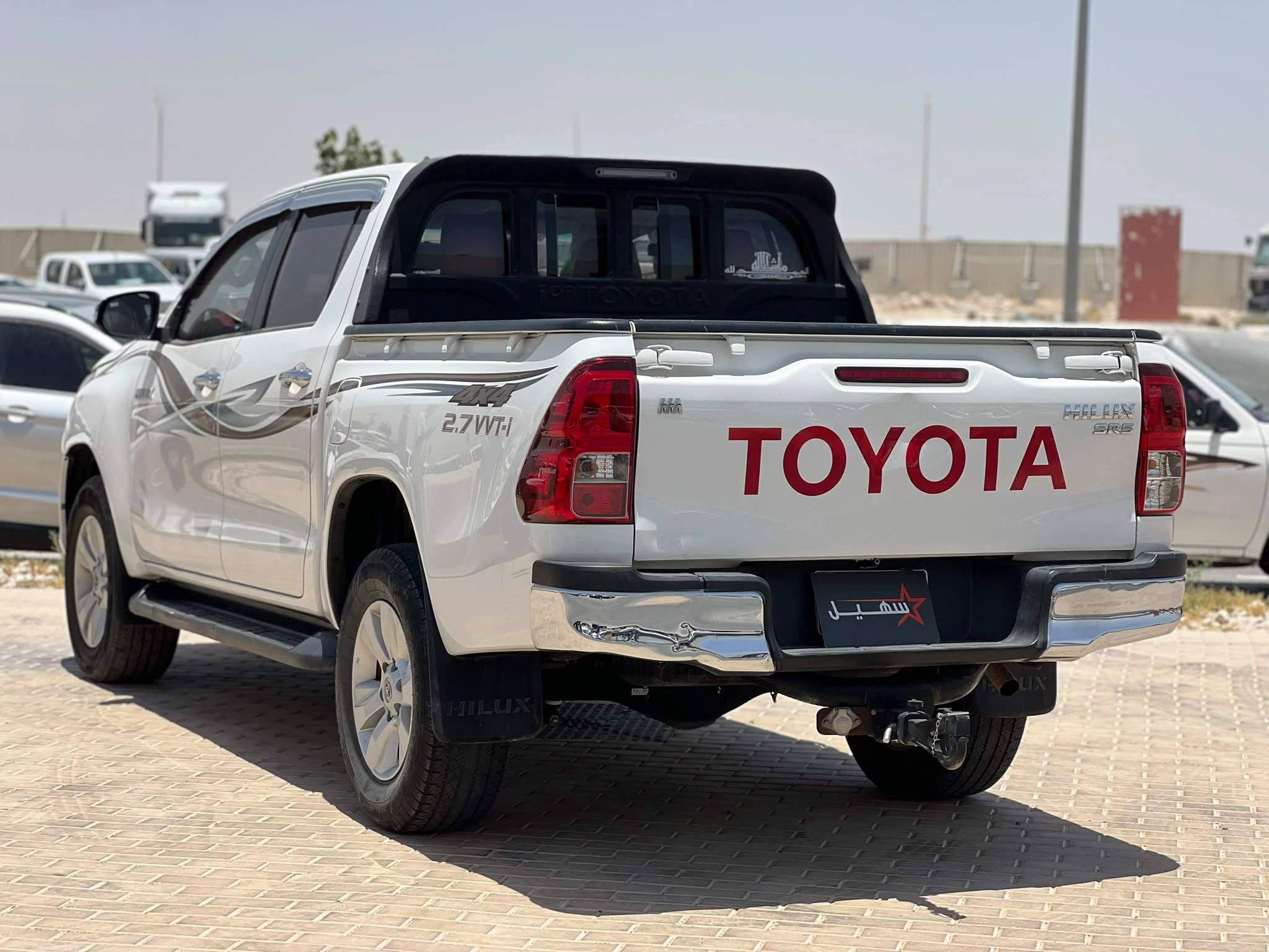 Toyota Hilux 2017 — photo 5 for sale in Qatar