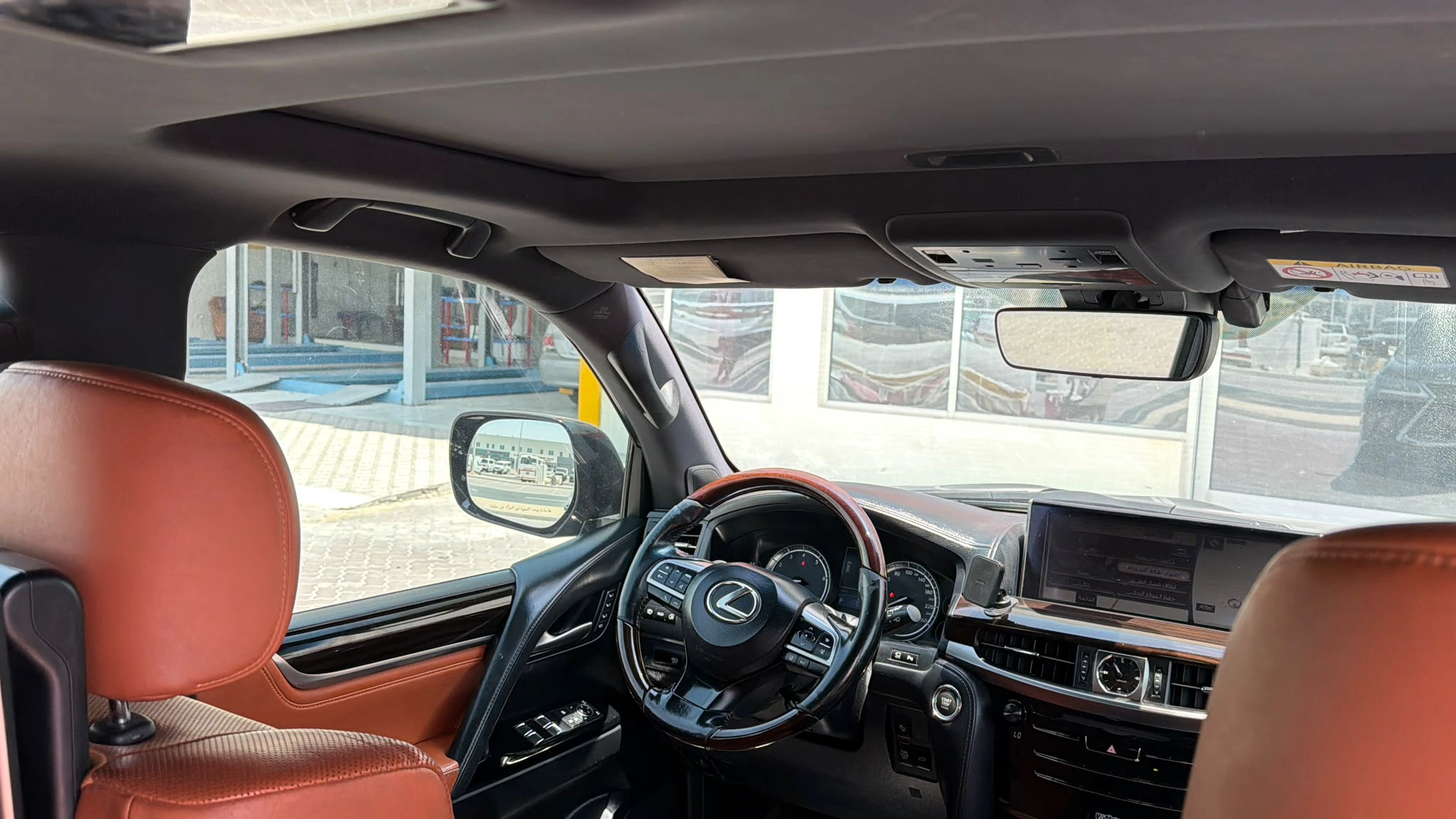 Lexus LX 570 2017 — photo 7 for sale in Qatar