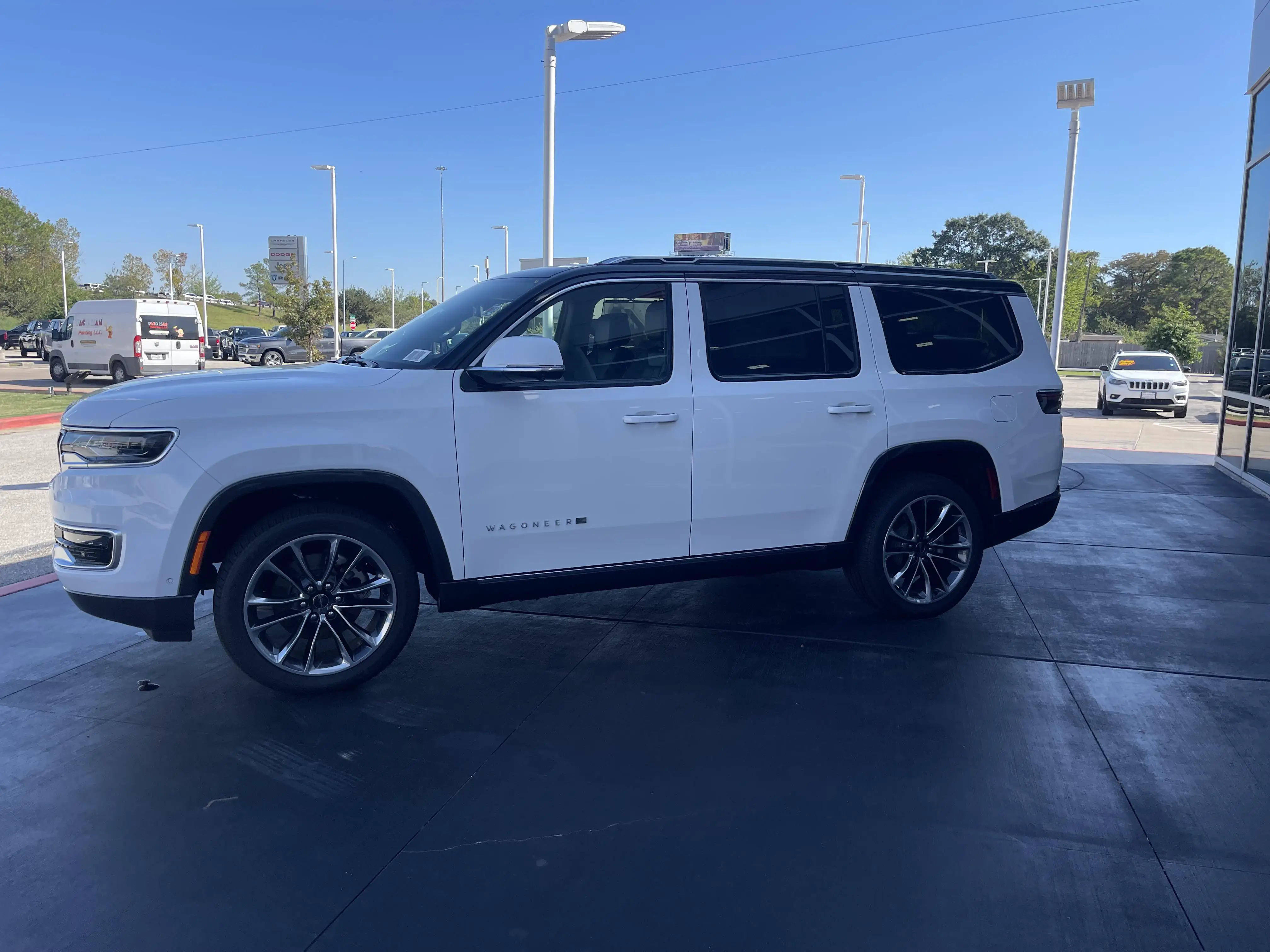Jeep Grand Wagoneer 2023