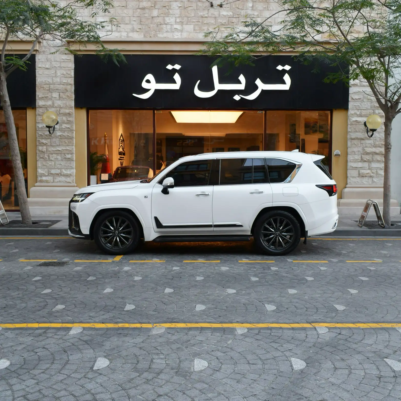 Lexus LX 600 2023
