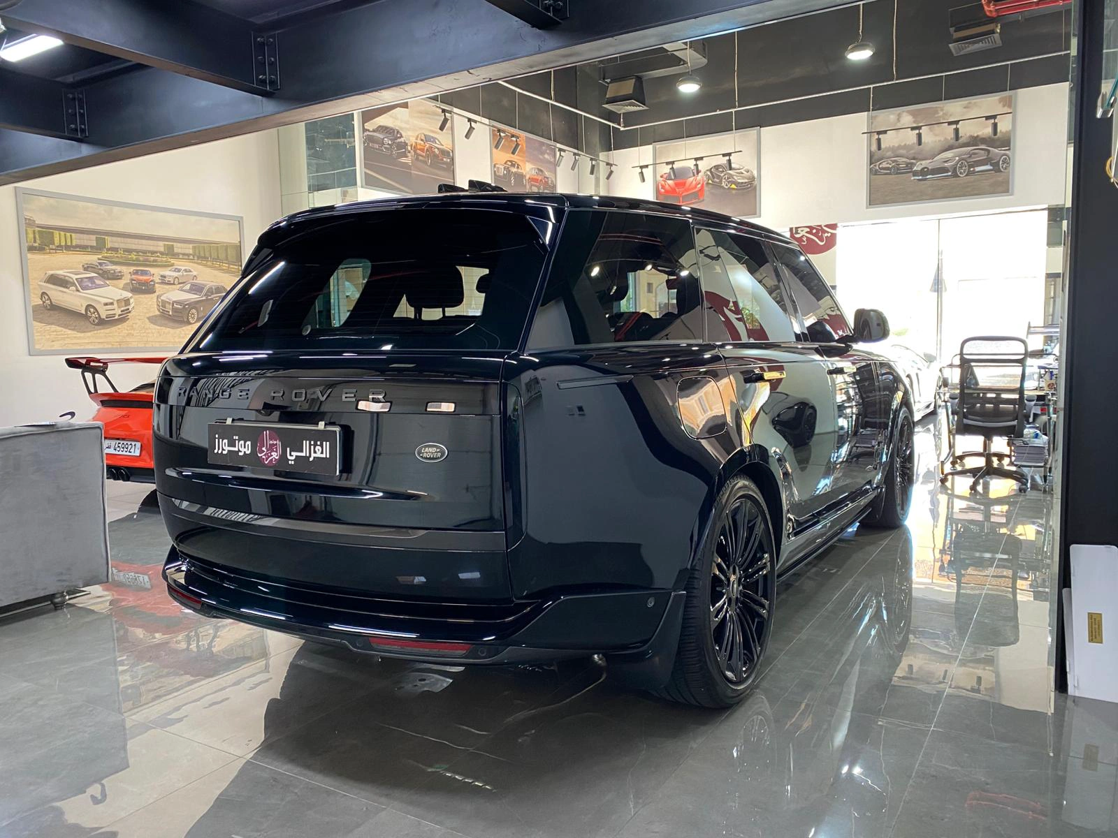 Range Rover HSE 2023 — photo 2 for sale in Qatar
