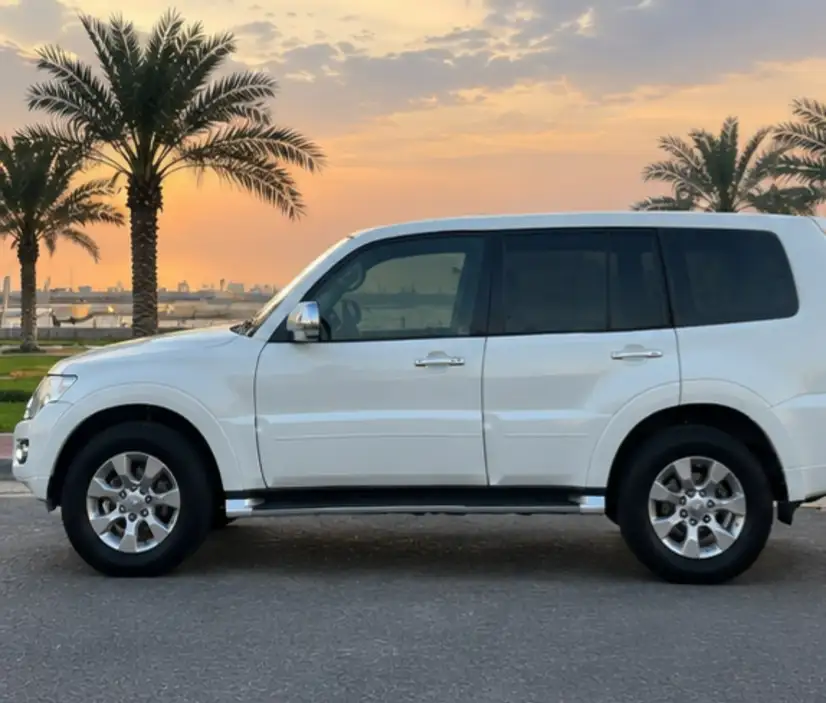 Mitsubishi Pajero 2022