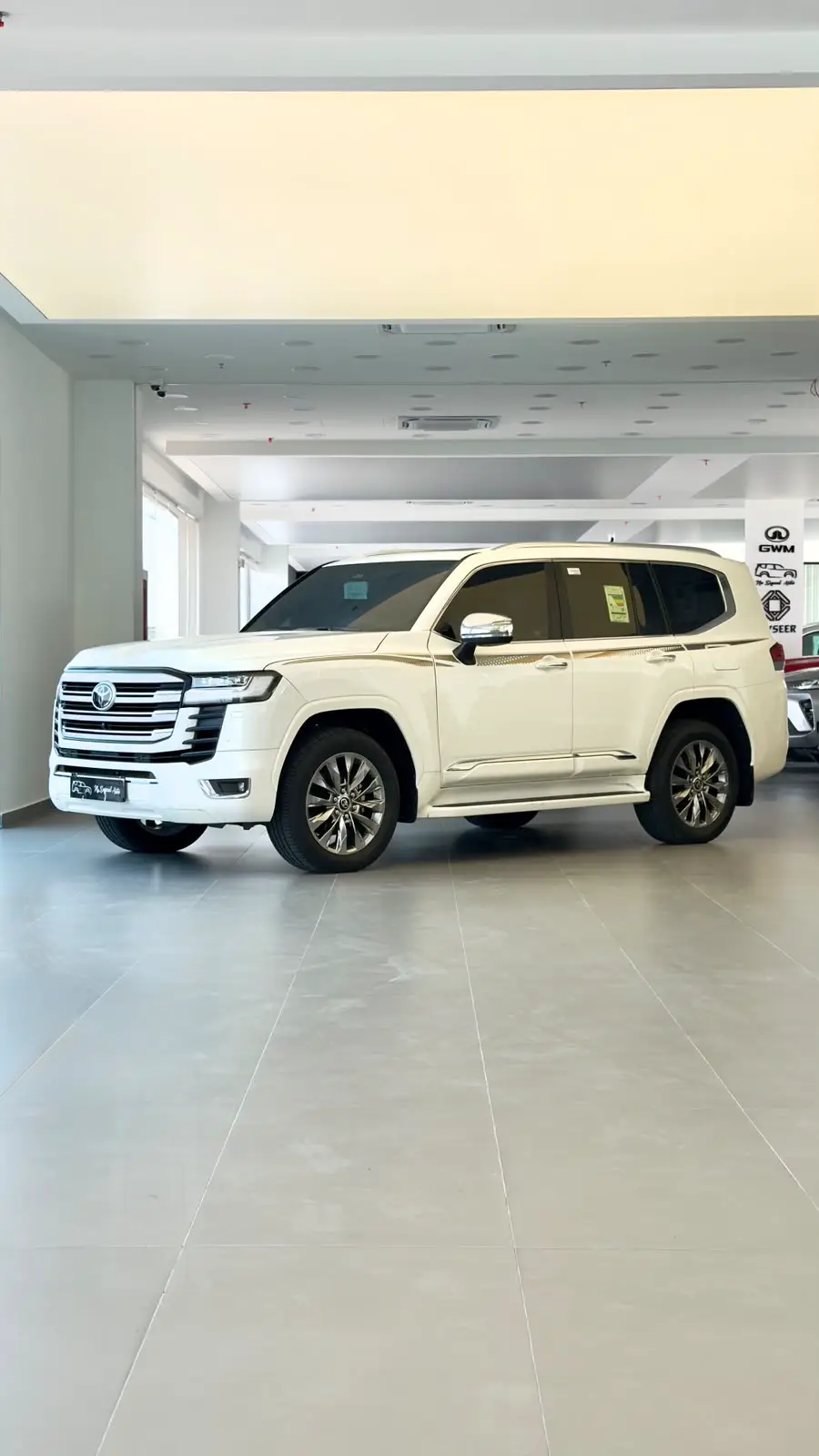 Toyota Land Cruiser VXR 2025