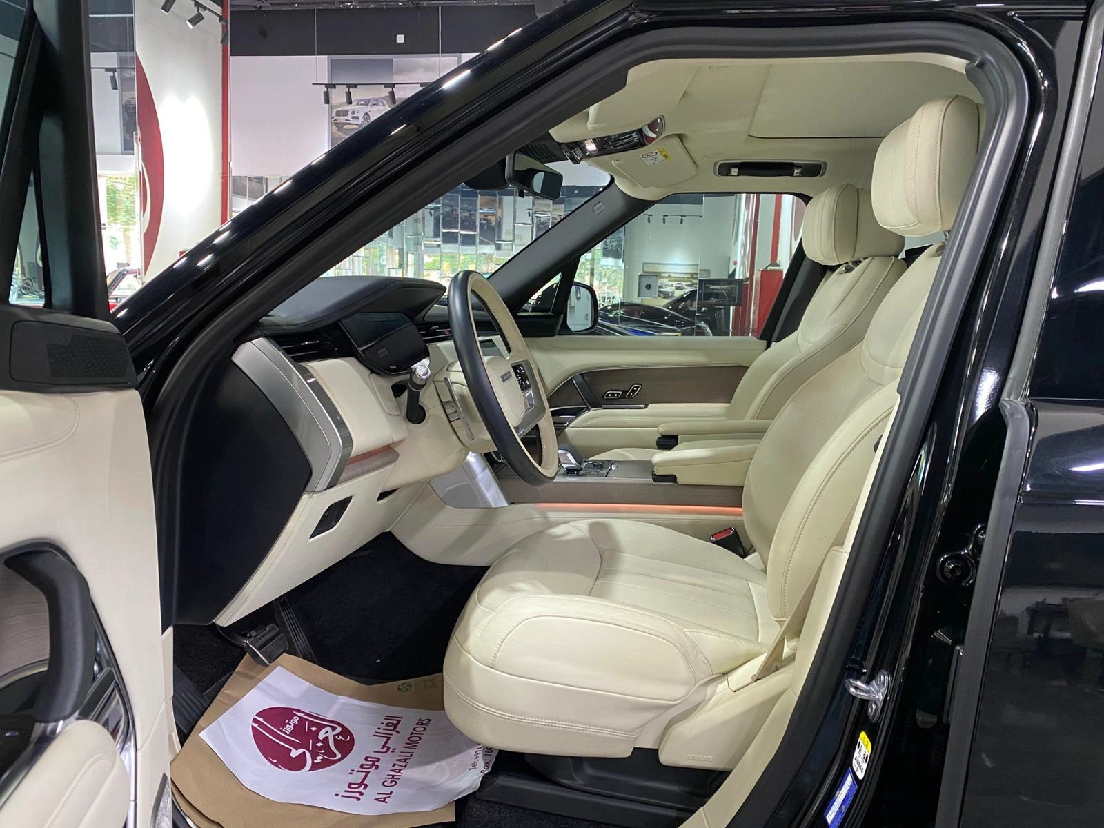 Range Rover Vogue 2022 — photo 6 for sale in Qatar
