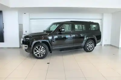 Landrover Defender 2023