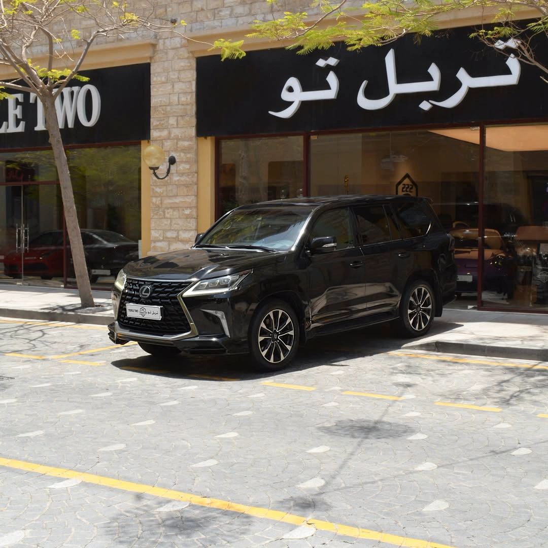 Lexus LX 570 2016 — photo 4 for sale in Qatar