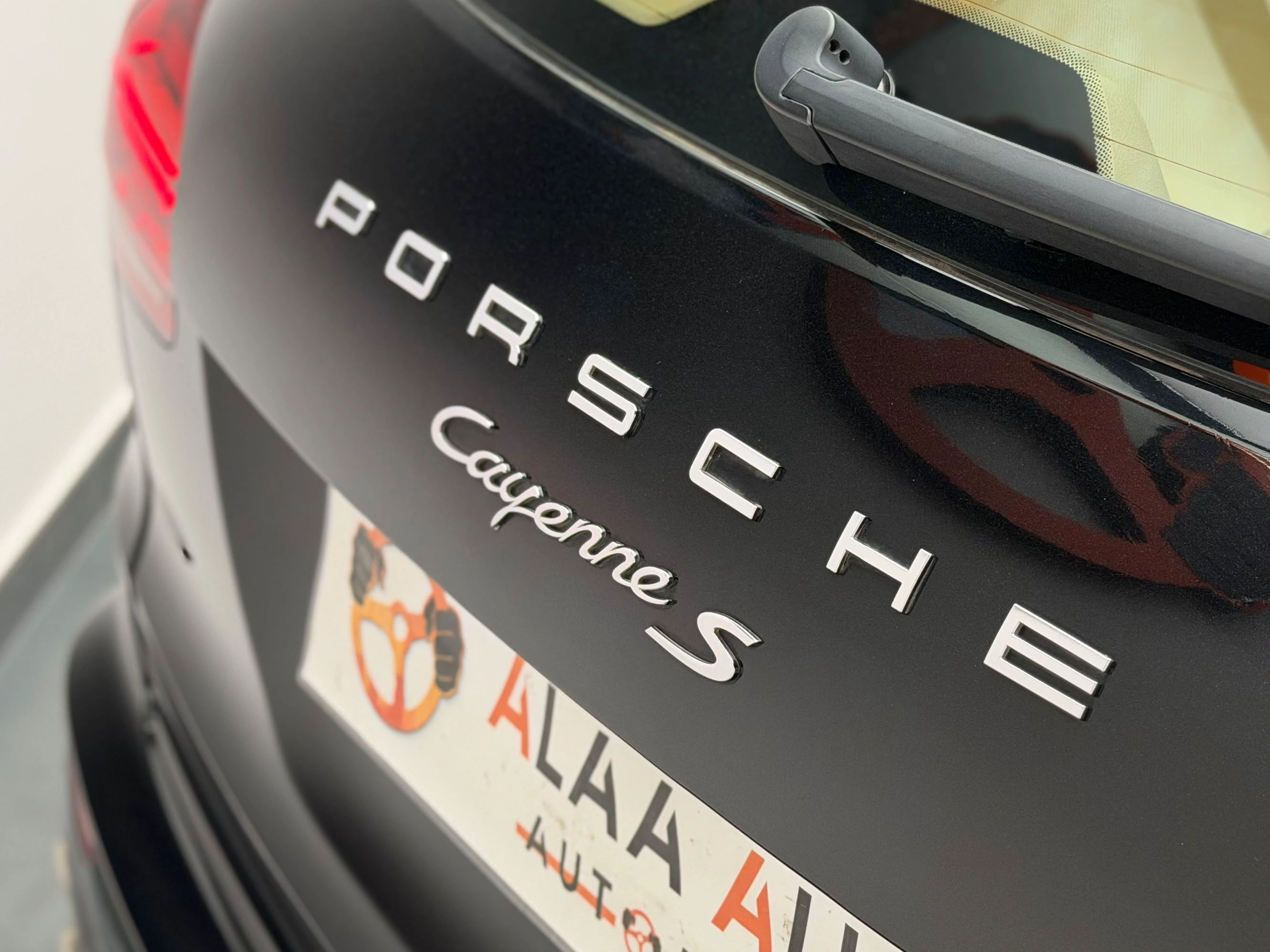 Porsche Cayenne S 2015 — photo 19 for sale in Qatar