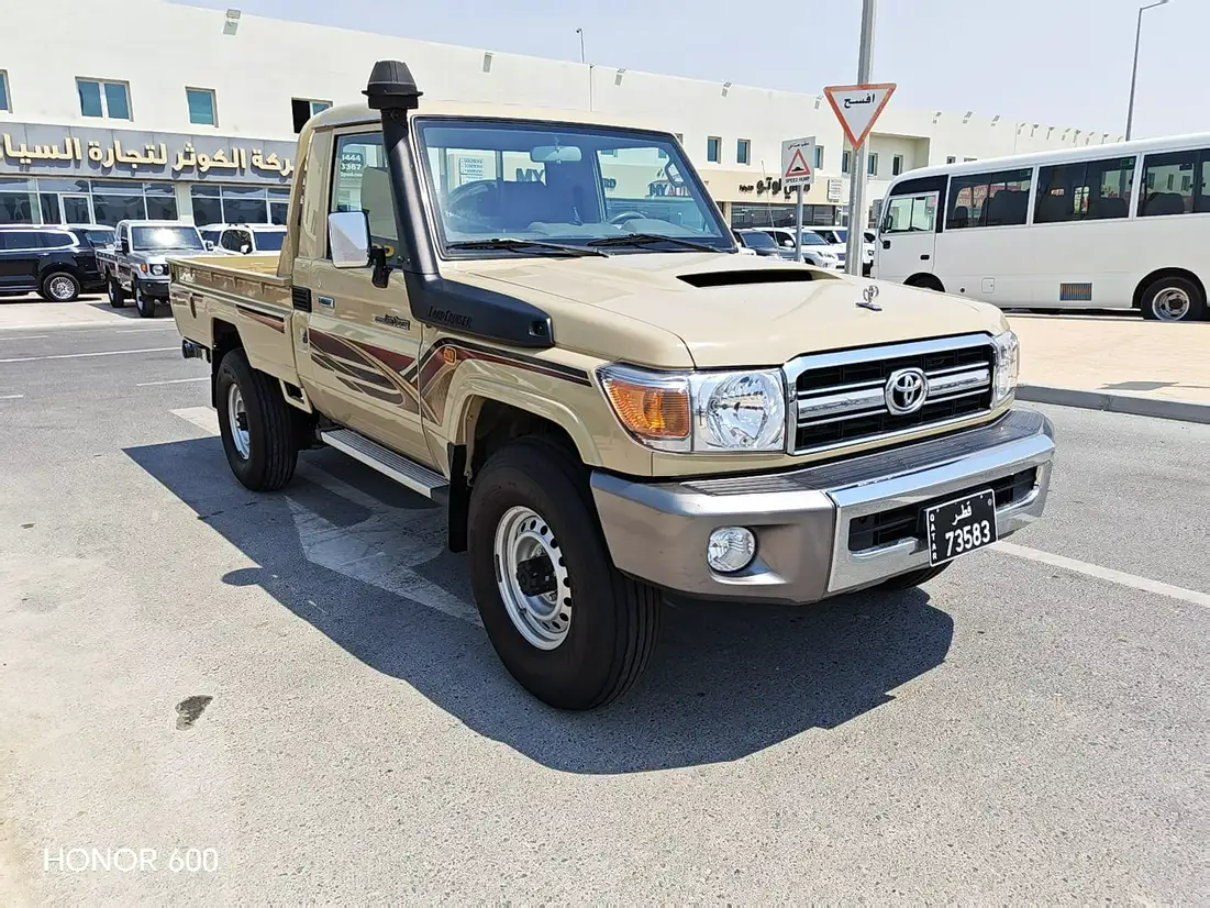 Toyota Land Cruiser LX 2022