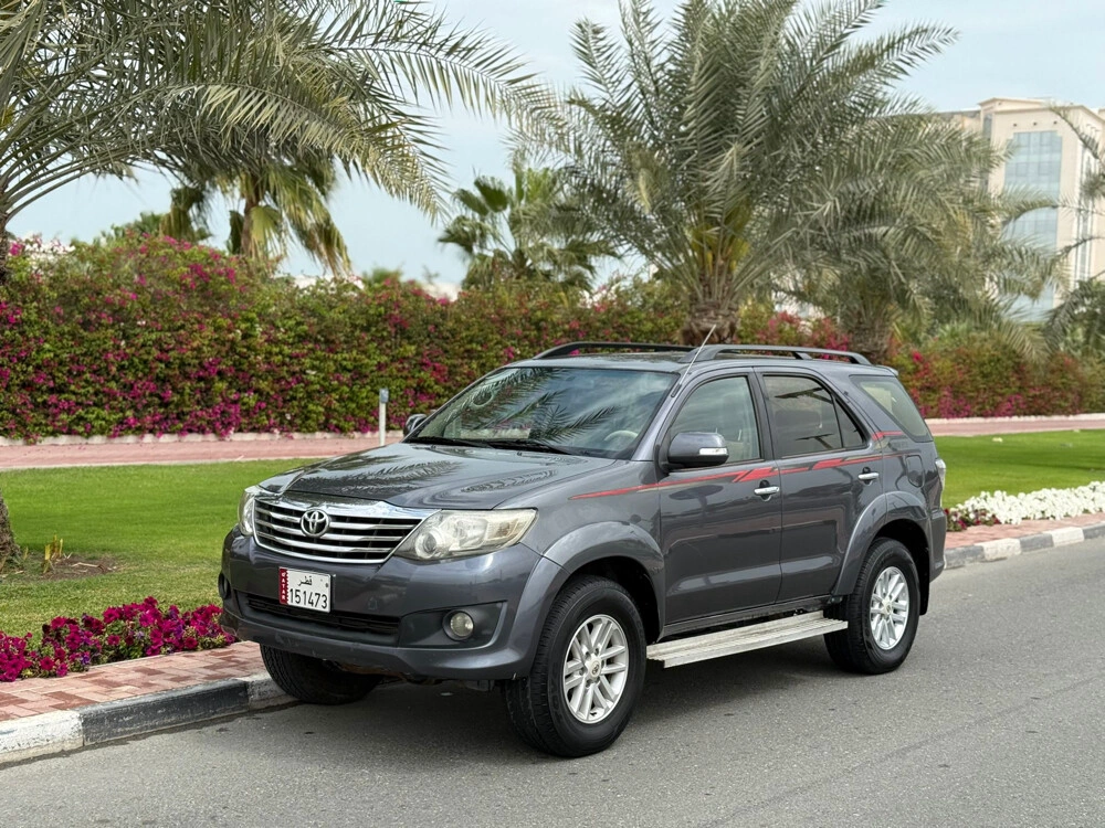 Toyota Fortuner 2014