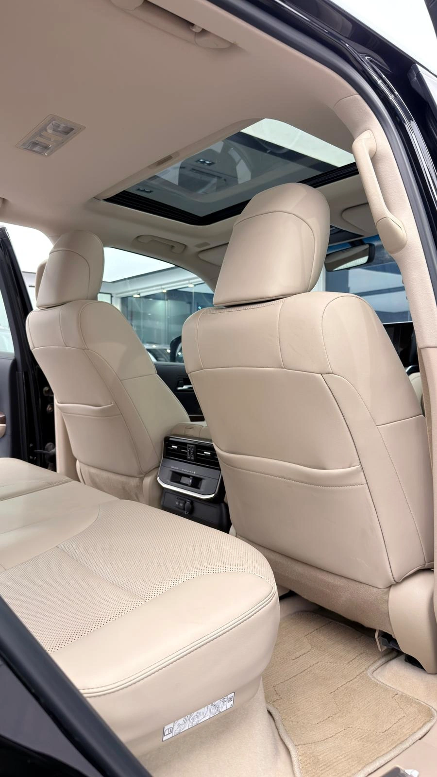 Toyota Land Cruiser GXR 2025 — photo 12 for sale in Qatar