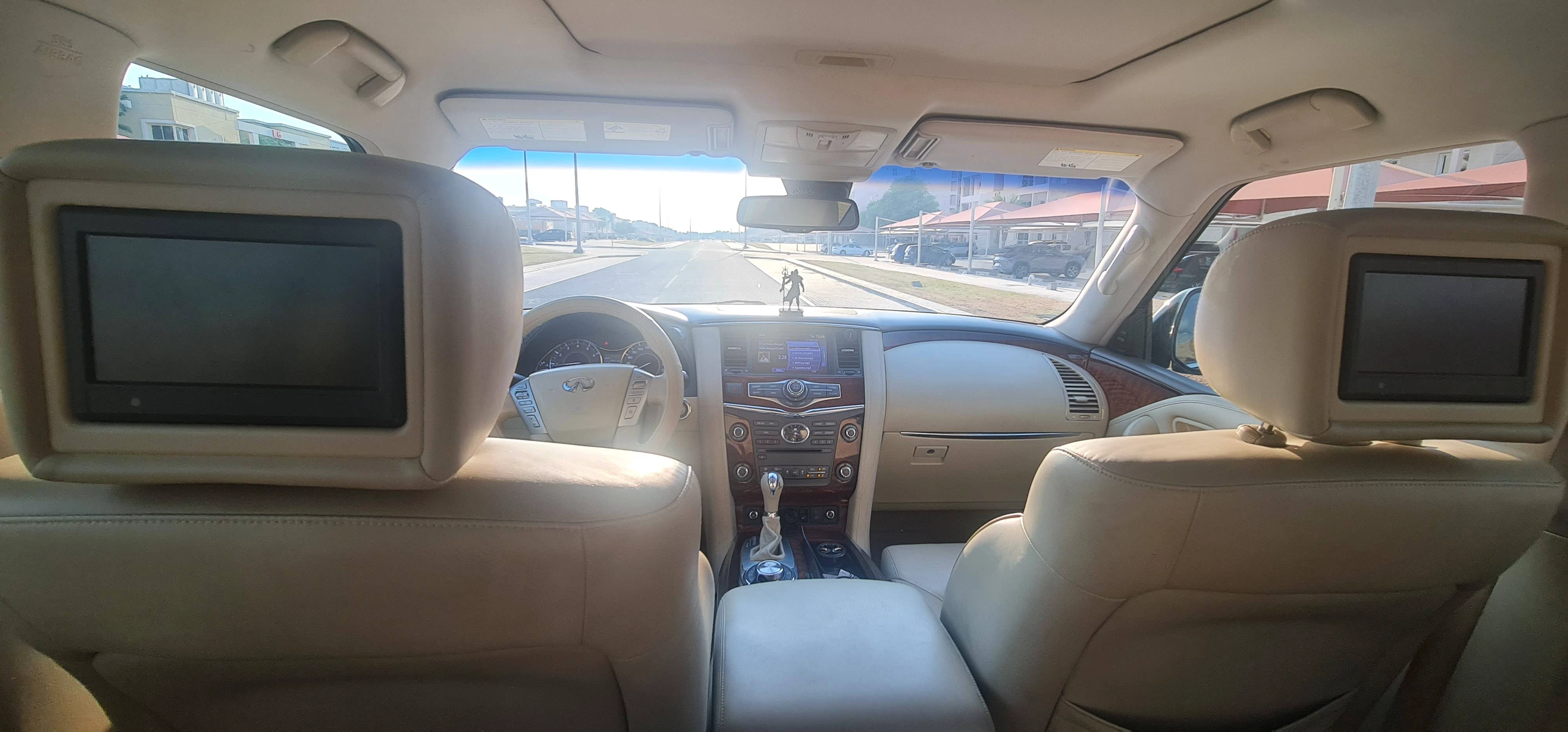 Infinity QX 80 luxury  2015