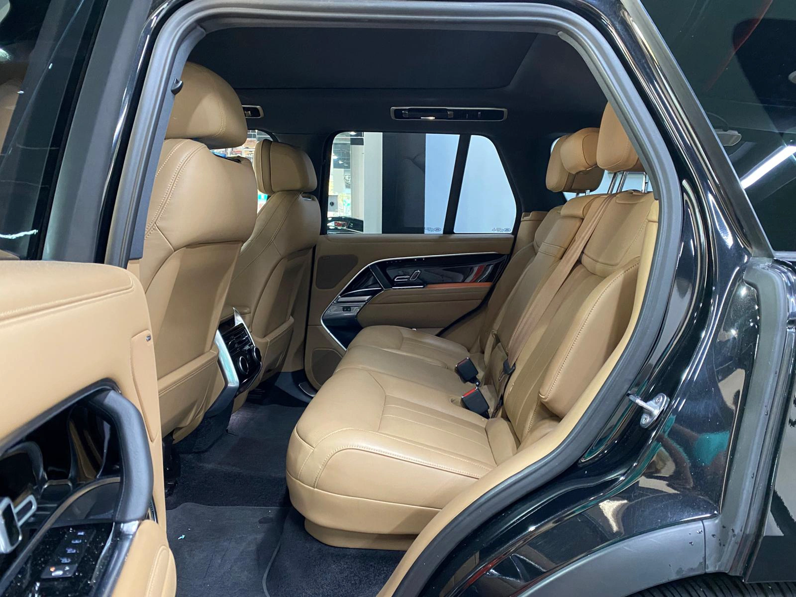 Range Rover HSE 2023 — photo 4 for sale in Qatar