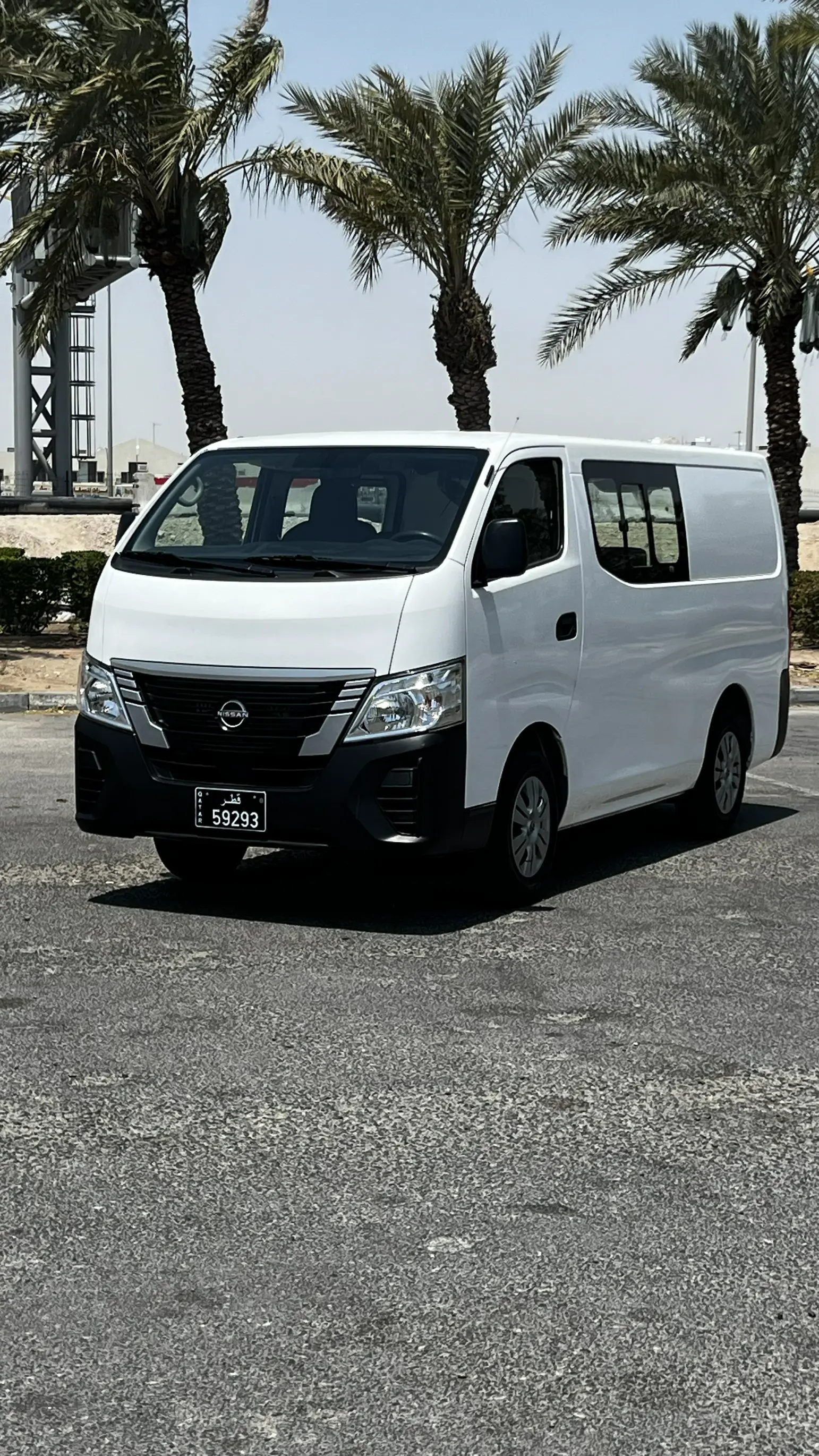 Nissan Urvan 2023