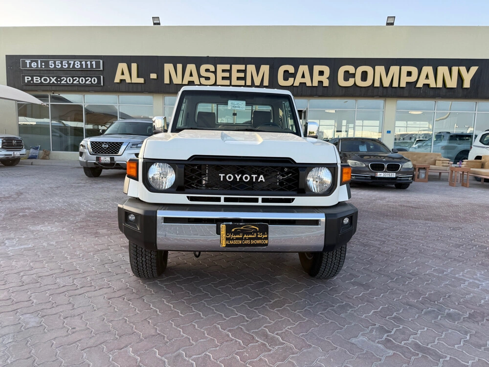 Toyota LX 2025