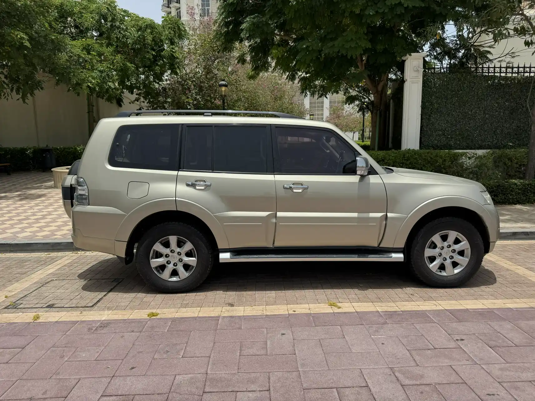 Mitsubishi Pajero 2016