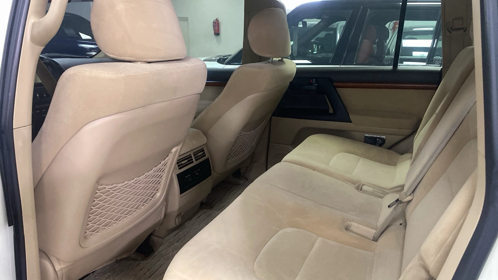 Toyota Land Cruiser GXR 2013 for sale in Qatar | QIC Car Market