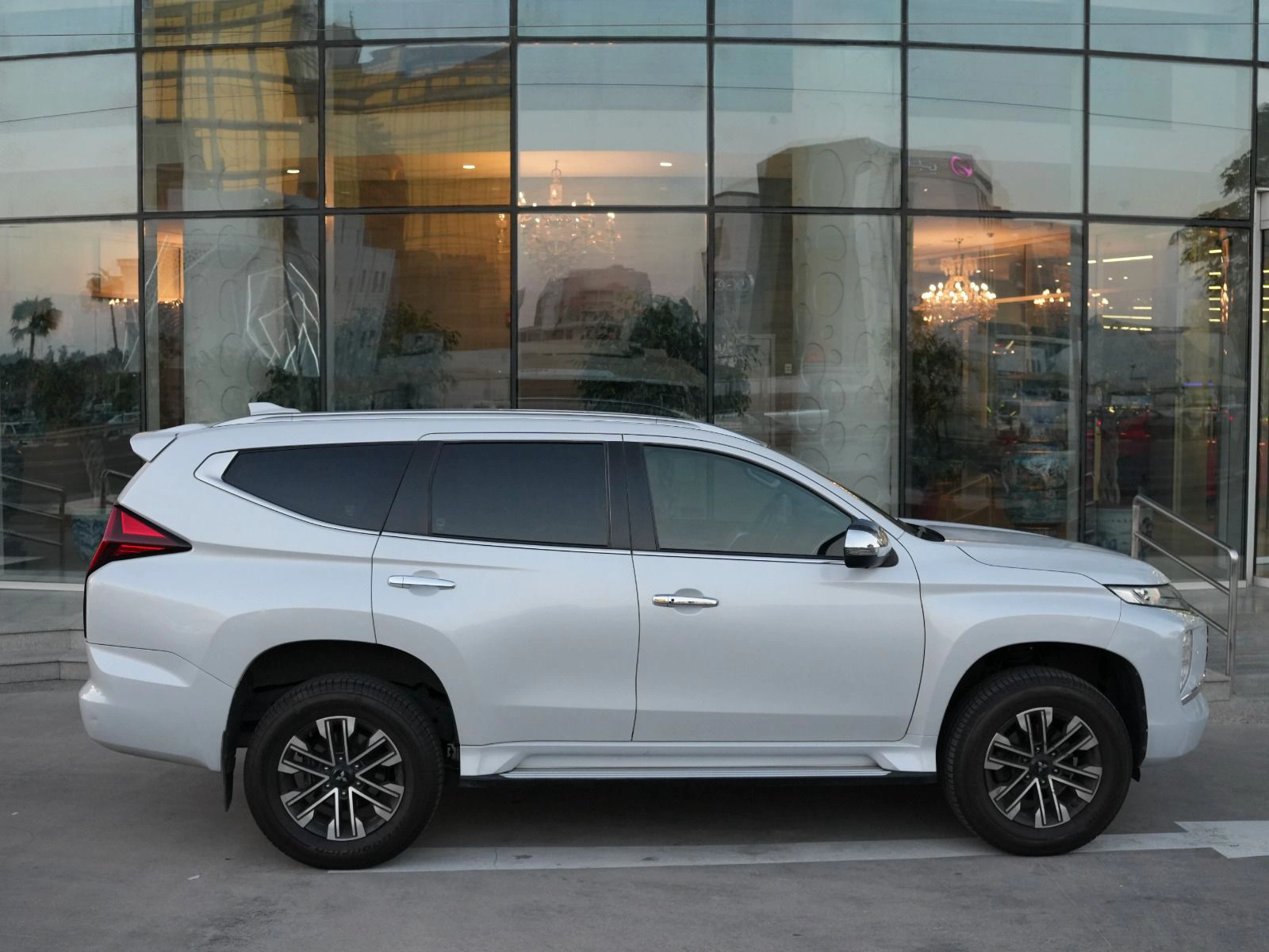 Mitsubishi Montero Sports 2020