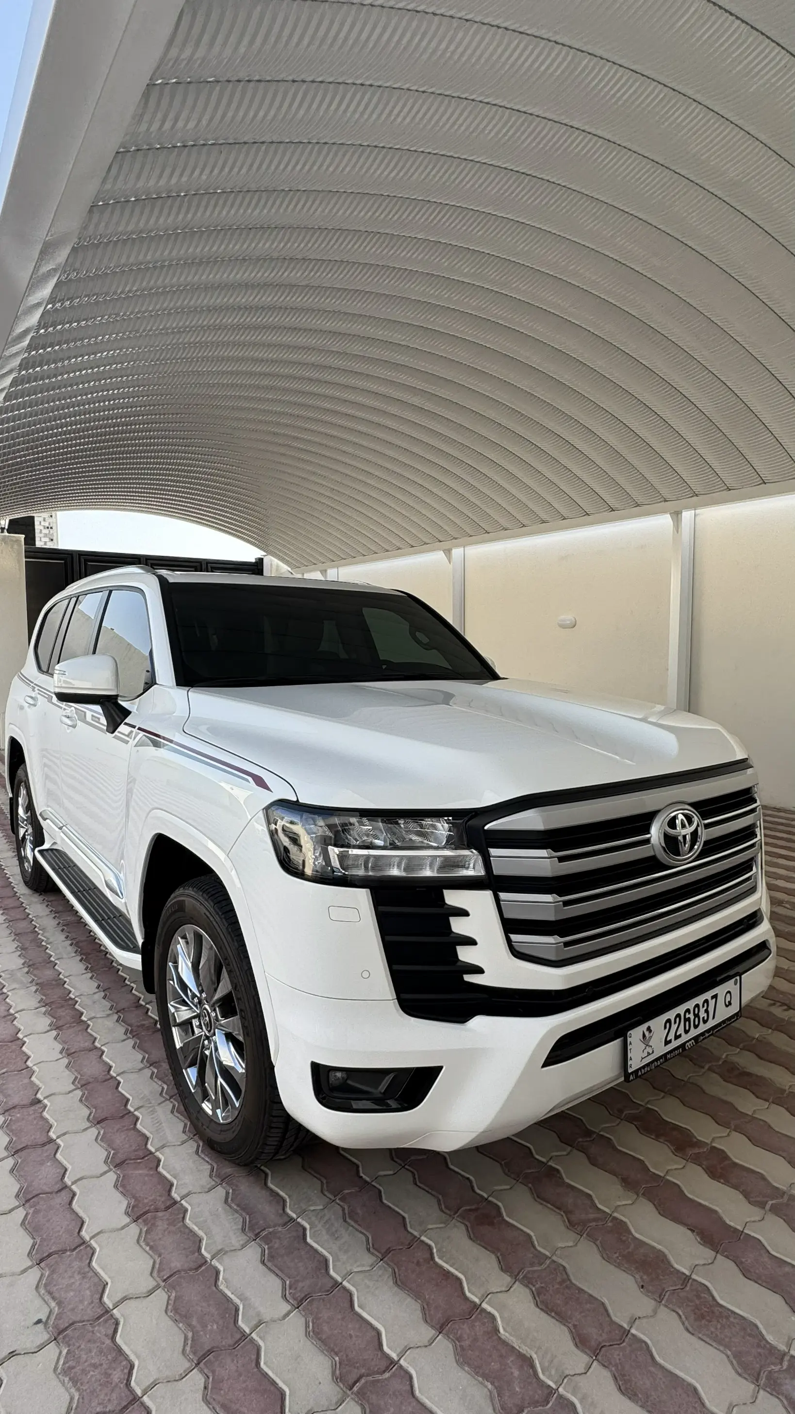 Toyota Land Cruiser GXR الدوحة قطر 2026