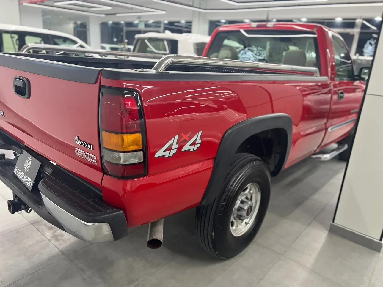 GMC Sierra 2004 — photo 5 for sale in Qatar