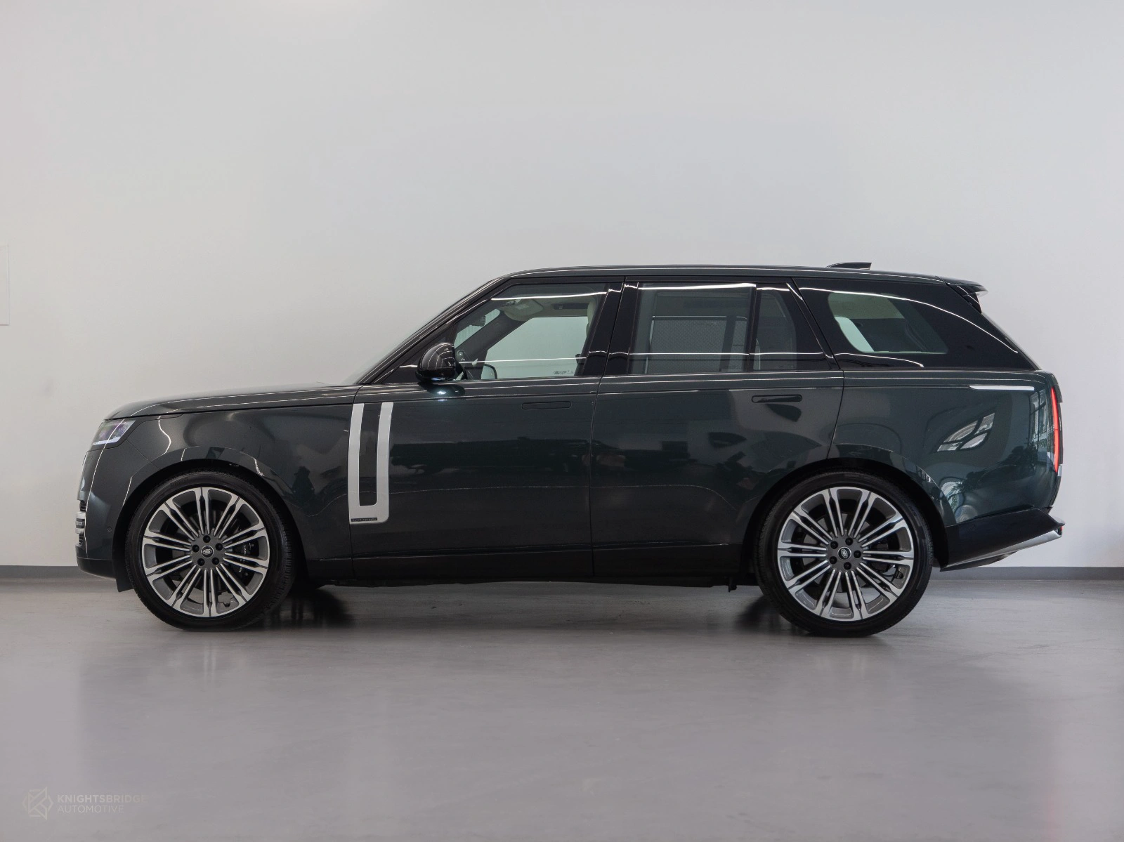 Range Rover Autobiography 2025 — photo 3 for sale in Qatar