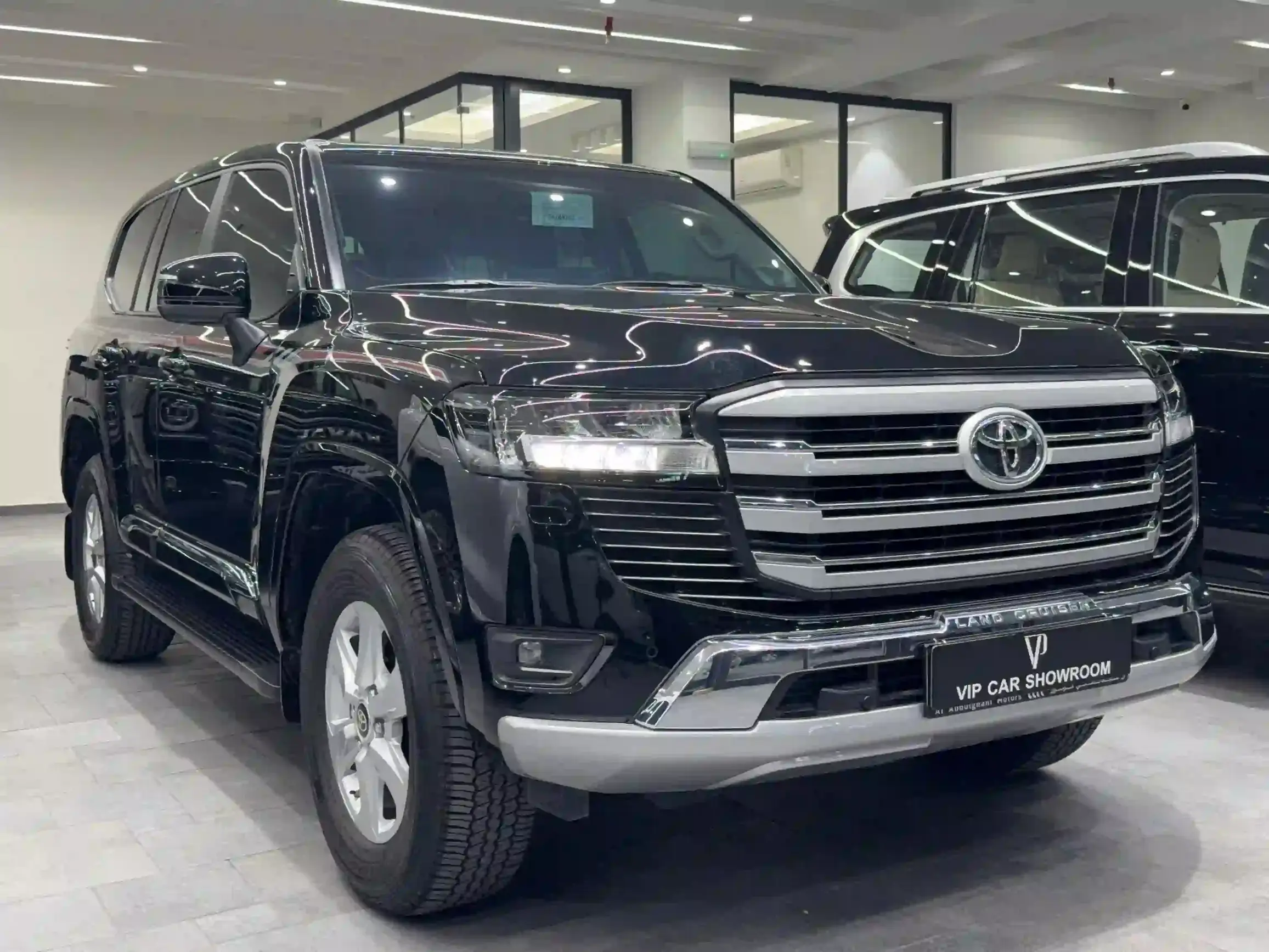 Toyota Land Cruiser GXR 2025