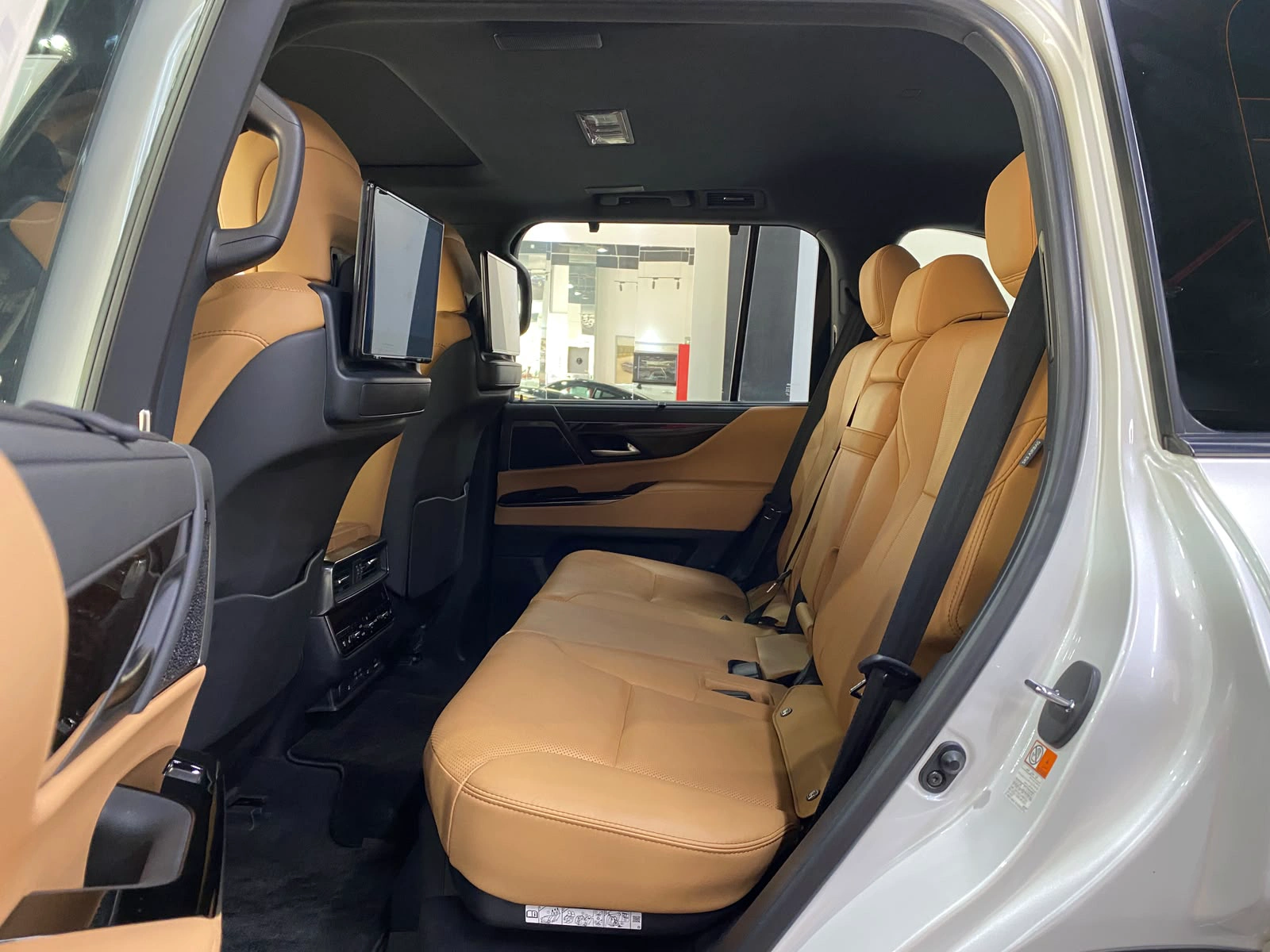Lexus LX 600 2024 — photo 7 for sale in Qatar
