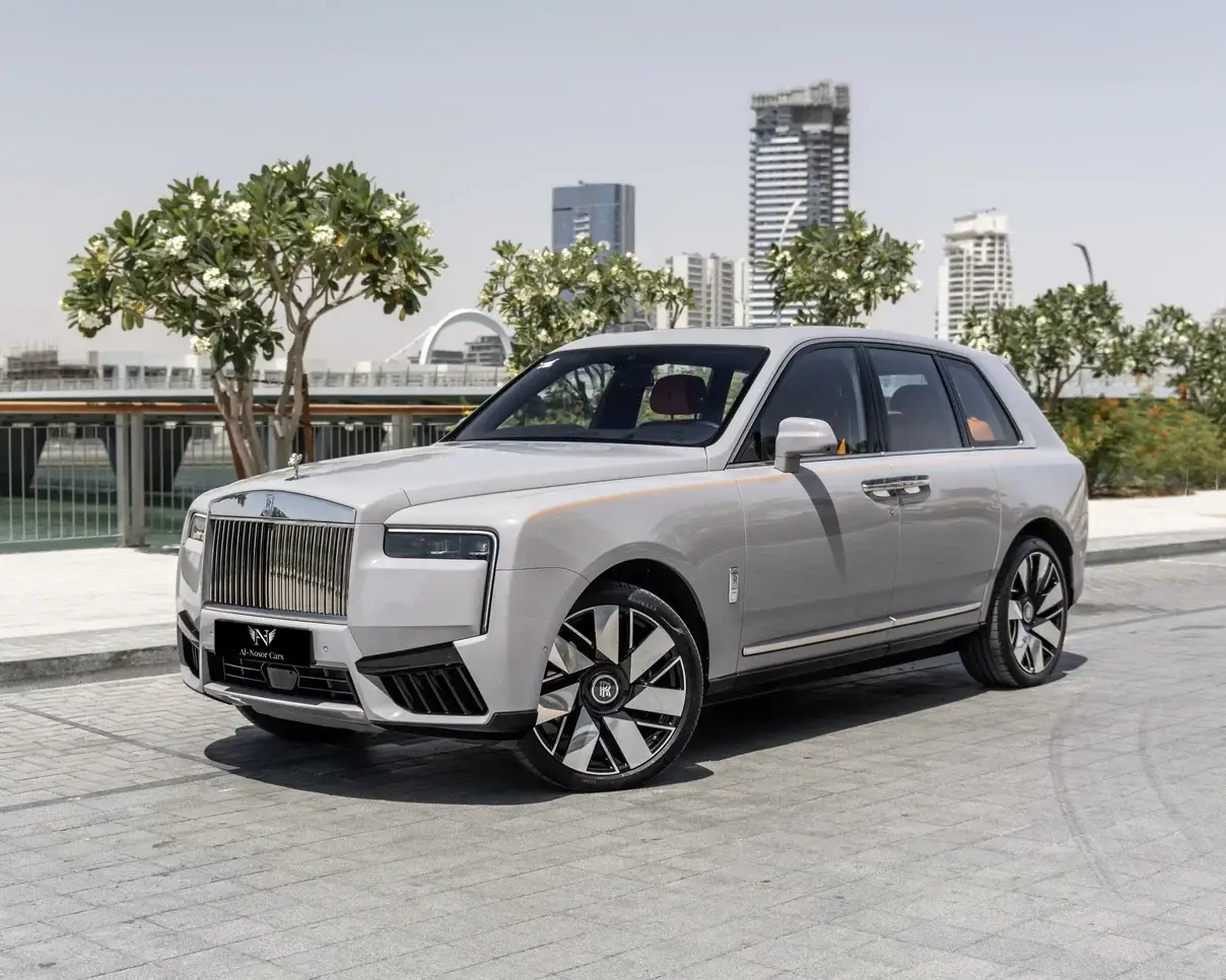 Rolls Royce Cullinan 2025