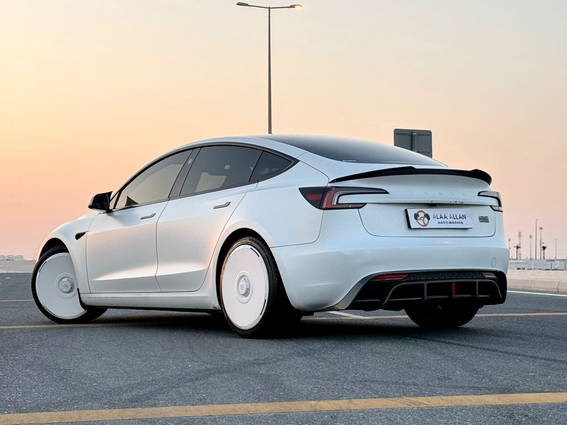 Tesla Model 3 2024 — photo 14 for sale in Qatar