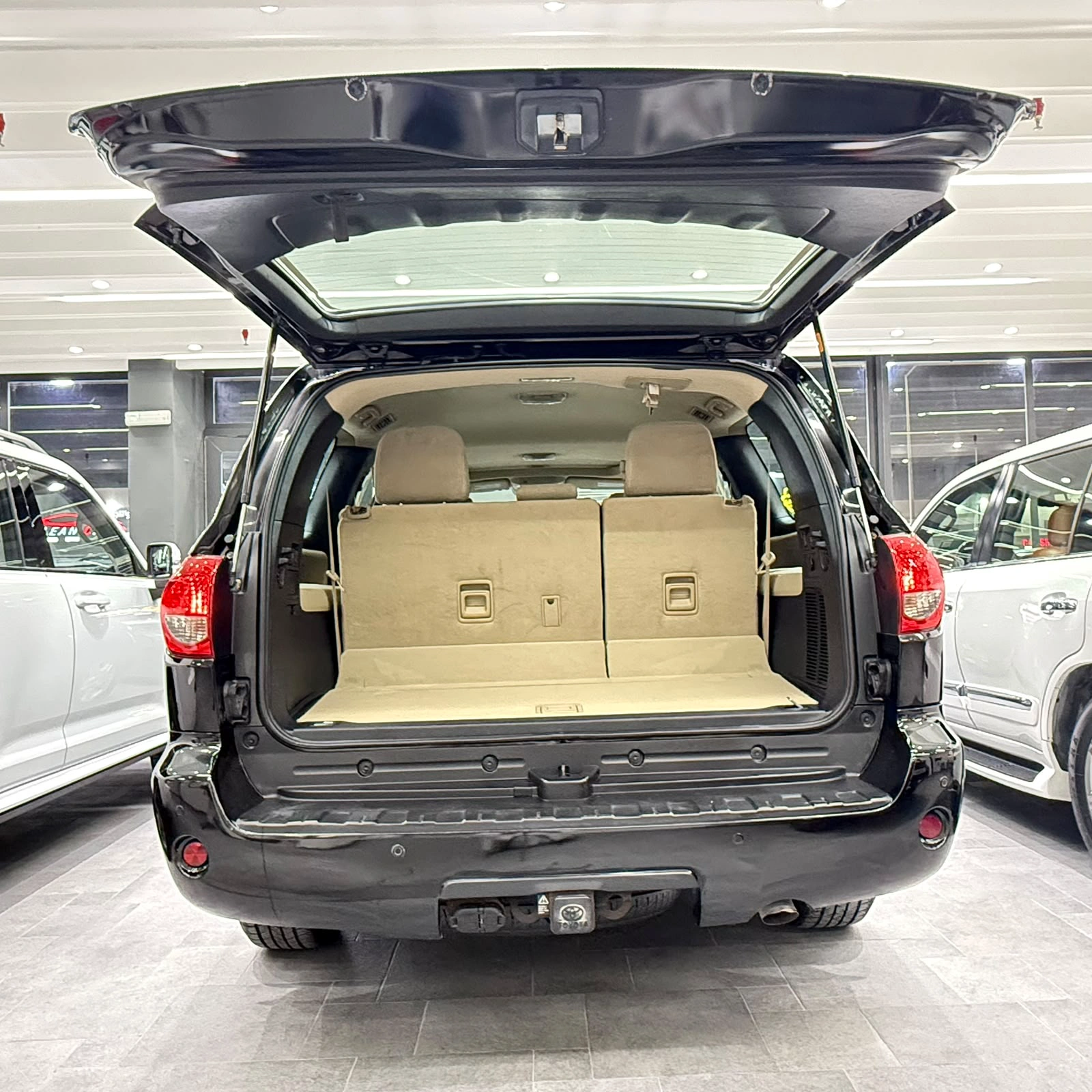 Toyota Sequoia 2015 — photo 7 for sale in Qatar
