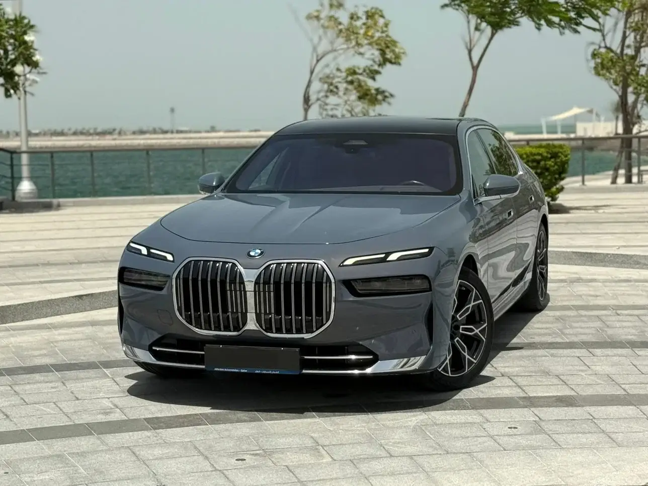 BMW 735i 2023