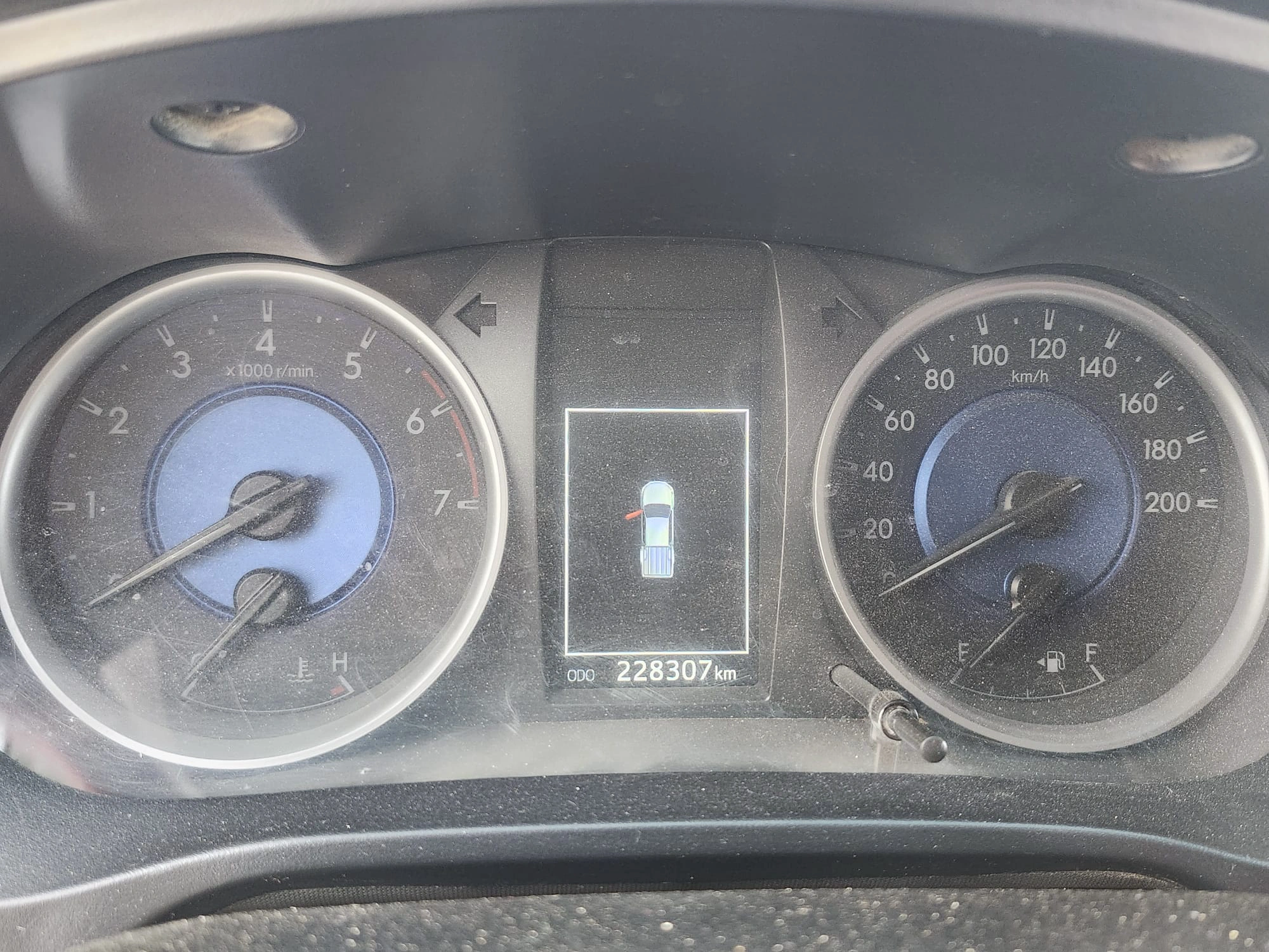 Toyota Hilux 2016 — photo 6 for sale in Qatar