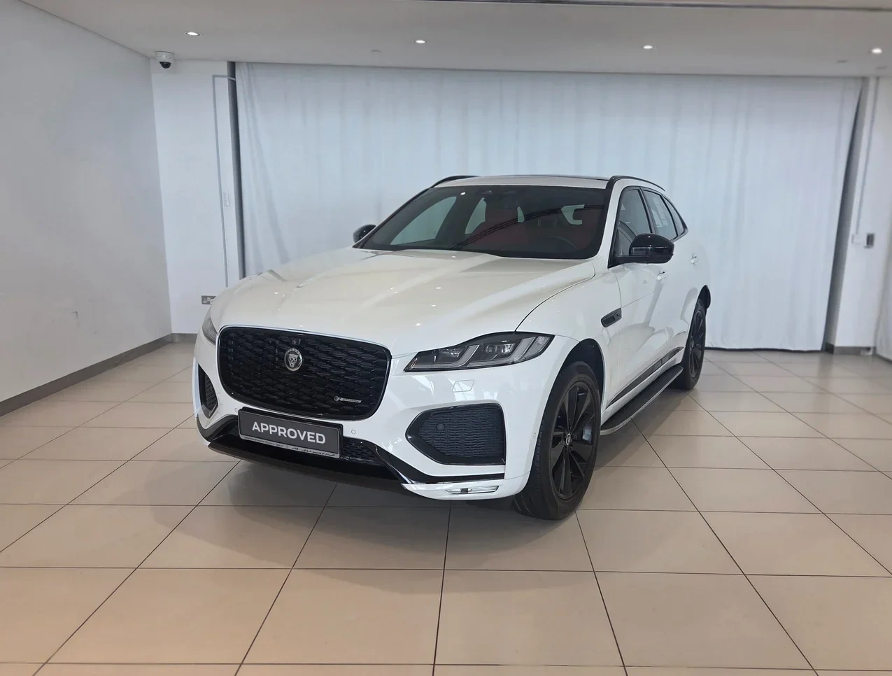 Jaguar F-PACE 2024