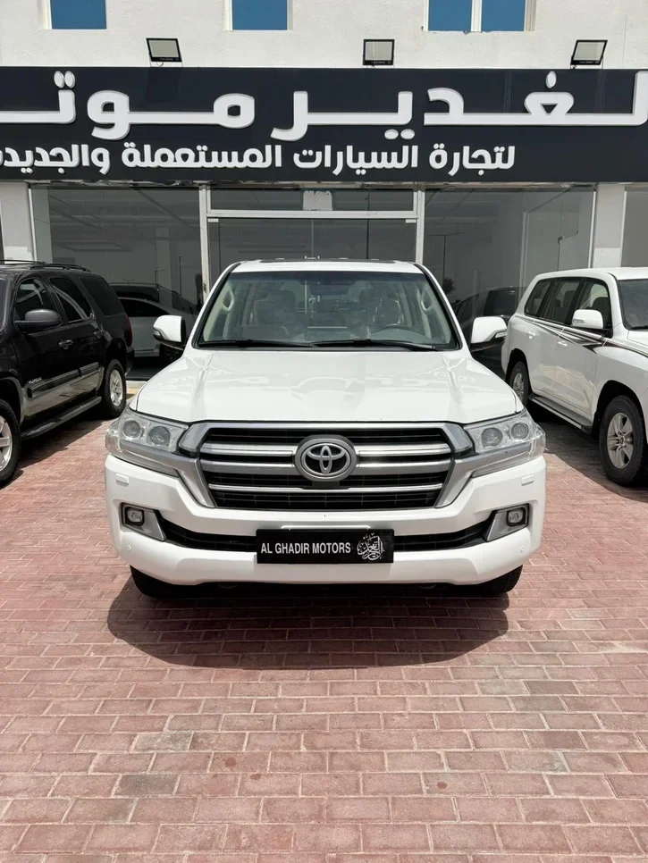 Toyota Land Cruiser 2019 — photo 1 for sale in Qatar