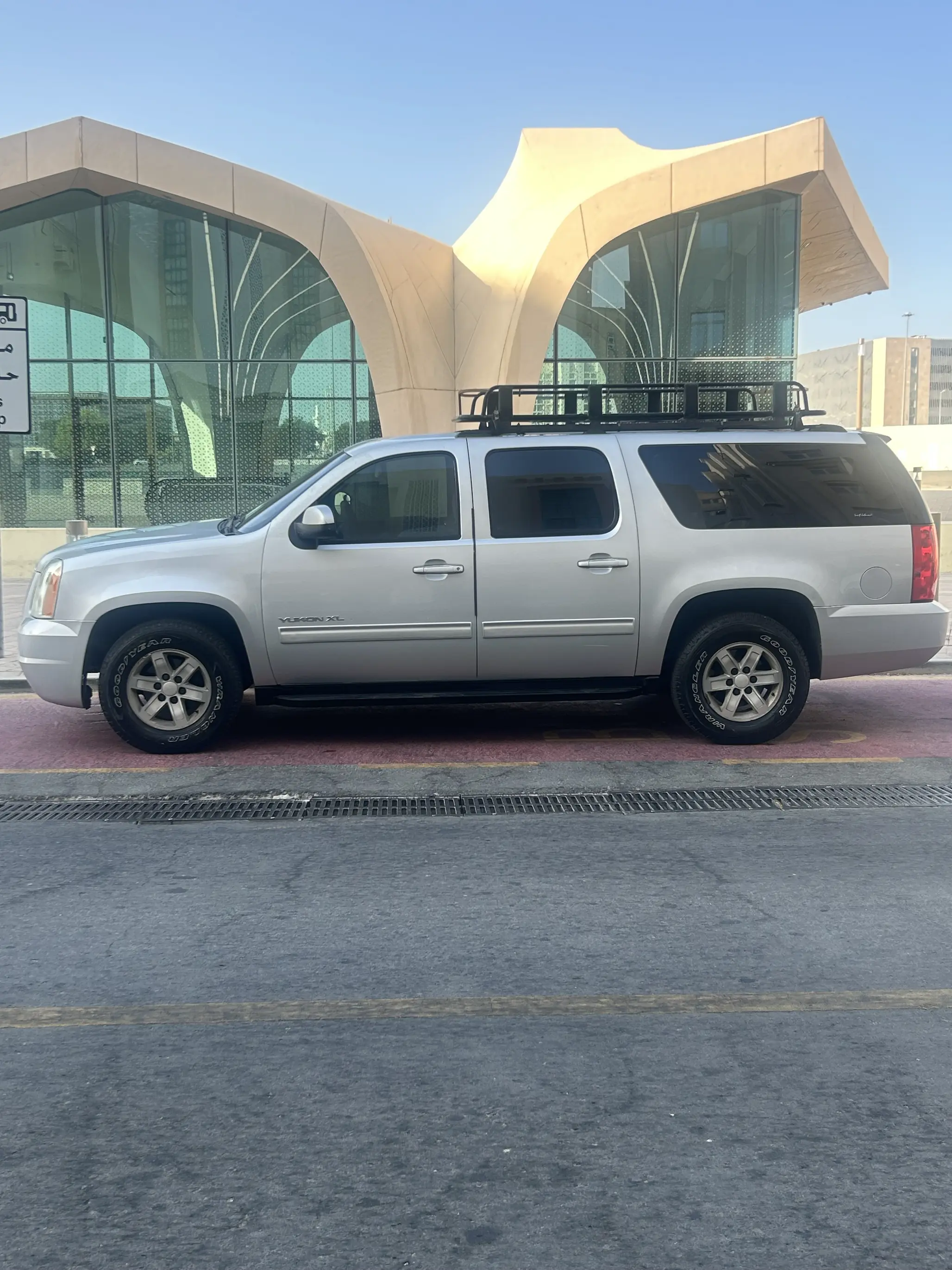 GMC Yukon XL 2010