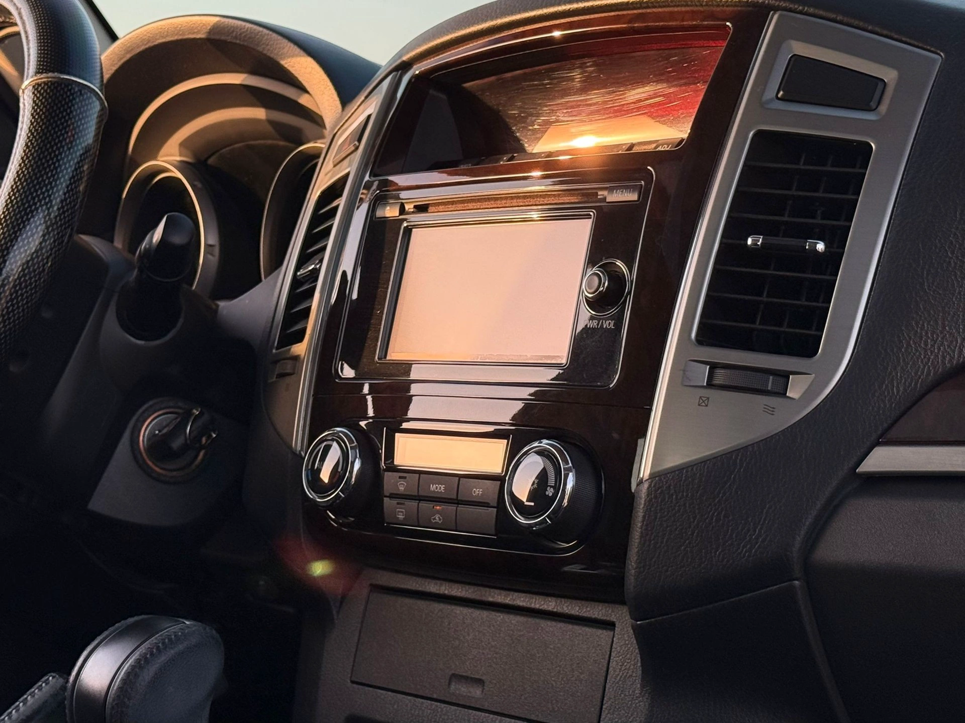 Mitsubishi Pajero 2016 — photo 9 for sale in Qatar